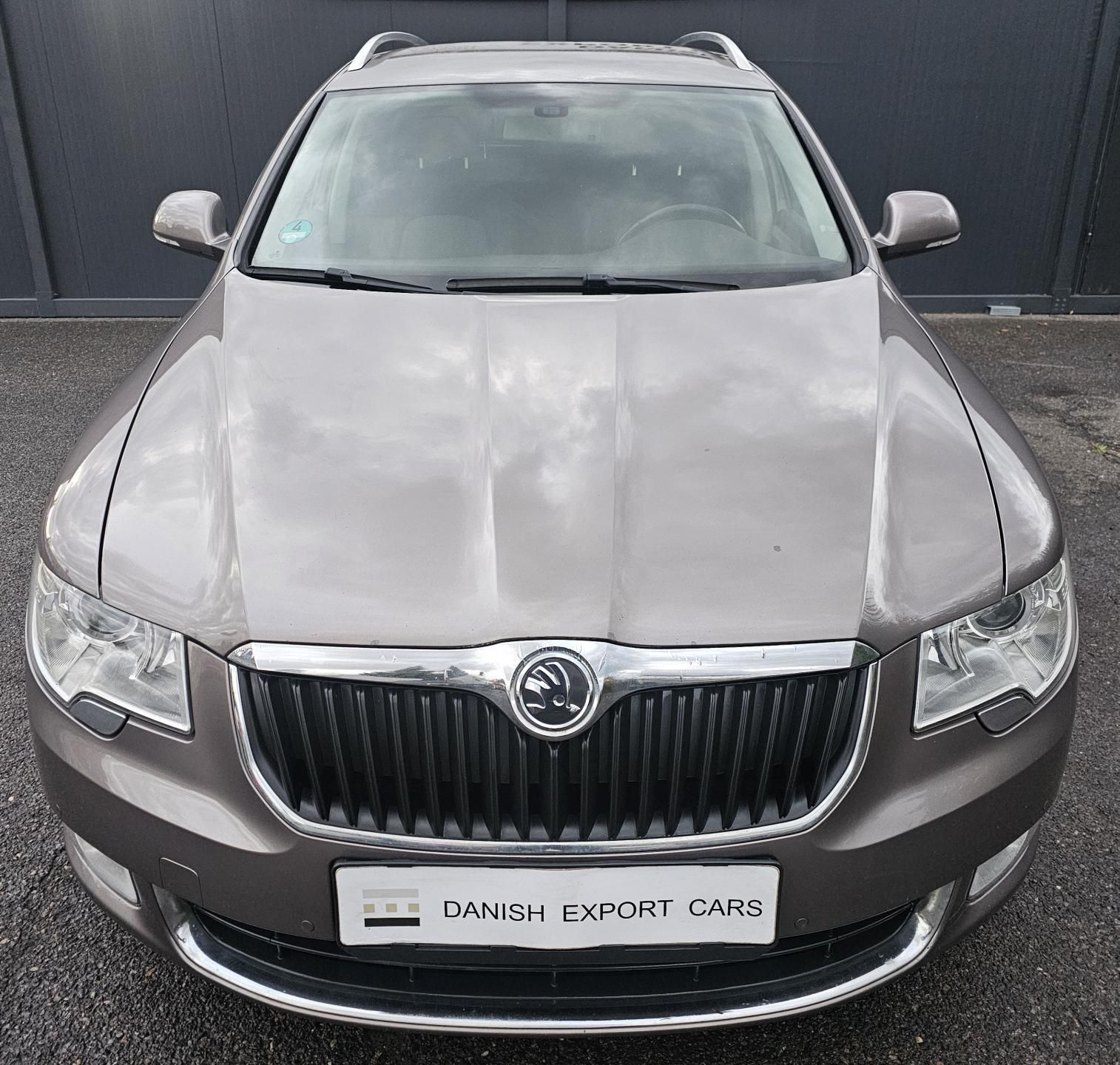 Škoda Superb, 2.0 TDI 103kW,SENZORY,SERVISKA - fotka 5