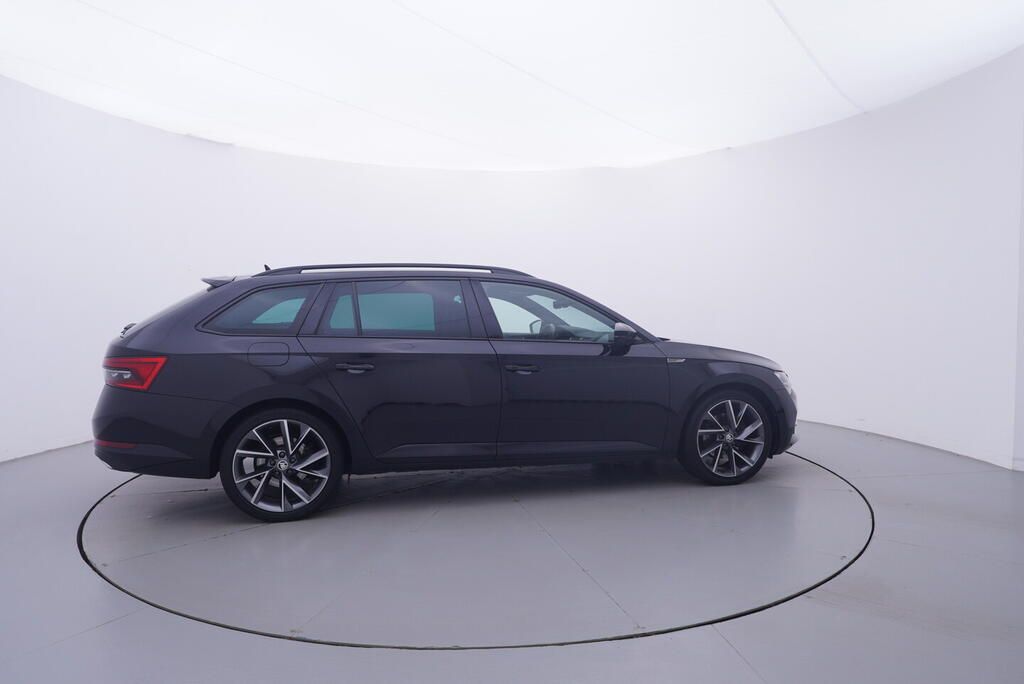 Škoda Superb, SportLine 2.0 TDI 140 kW - fotka 6