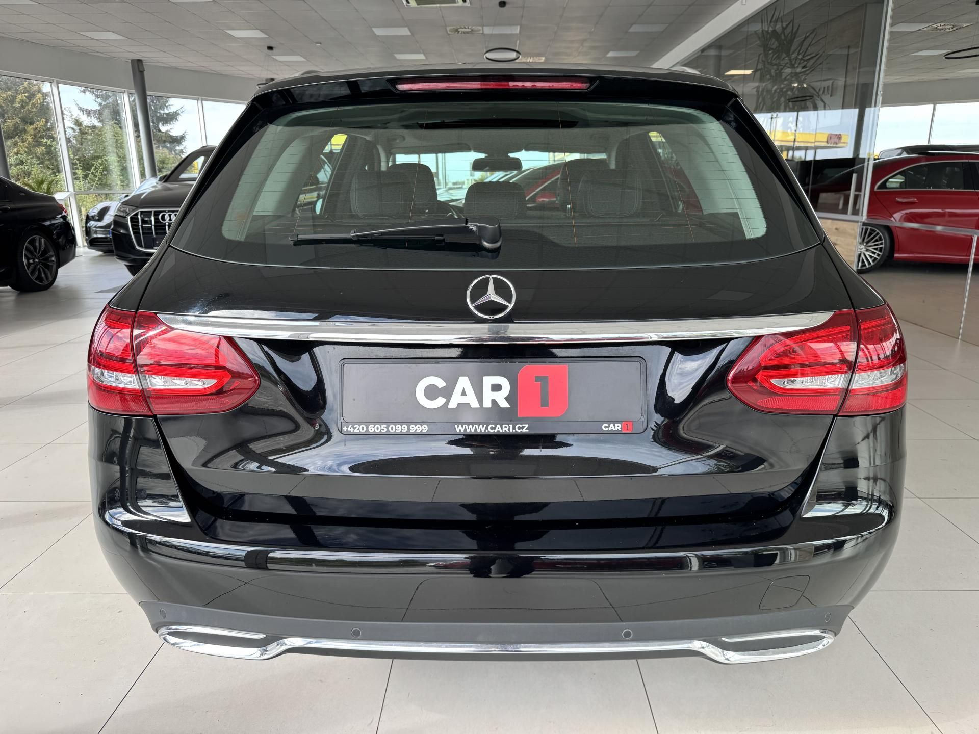Mercedes-Benz Třídy C, 250d 4Matic*Distronic*AirMatic - fotka 6