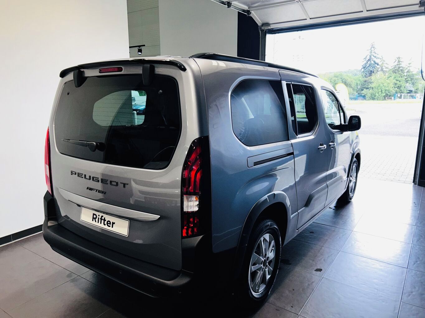 Peugeot Rifter, LONG ALLURE DIESEL 130 MAN6 - fotka 6