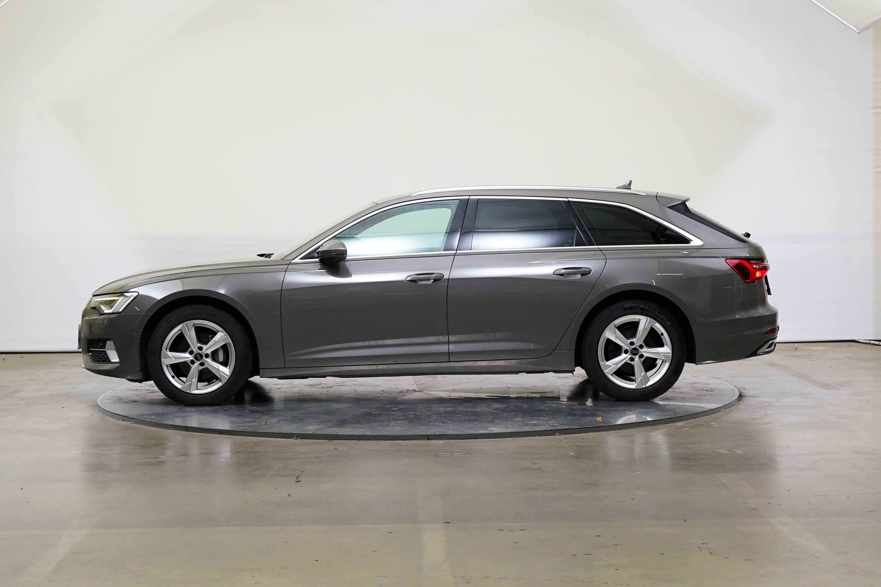 Audi A6, 2.0 TDI 150 kW Quattro - fotka 3