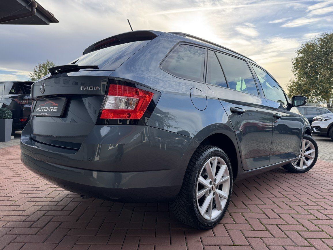 Škoda Fabia, 1.2TSi JOY Navi Digi Klima - fotka 2