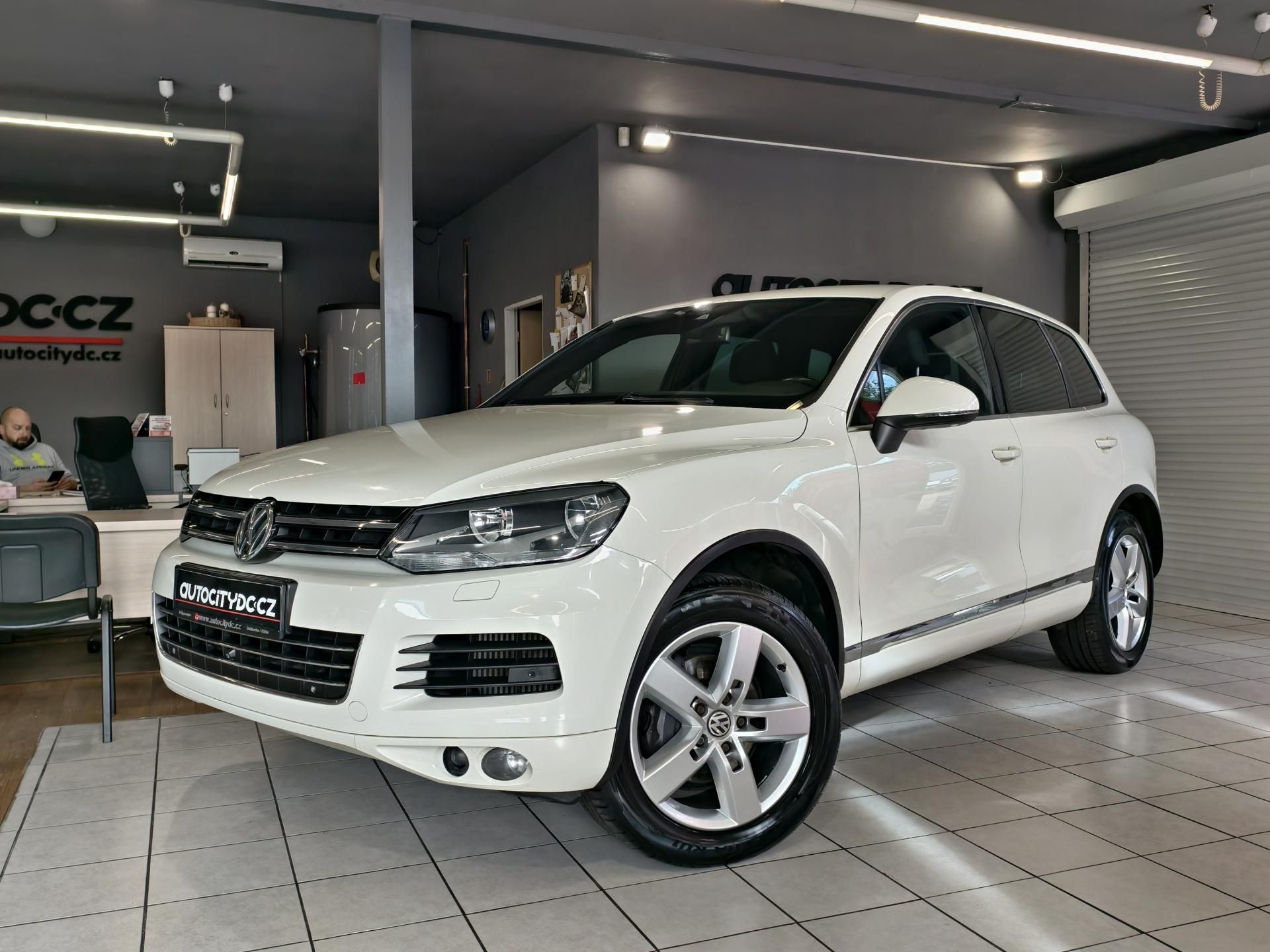 Volkswagen Touareg, 3.0 TDi 176kW 4x4, 360° KAMERA - fotka 3
