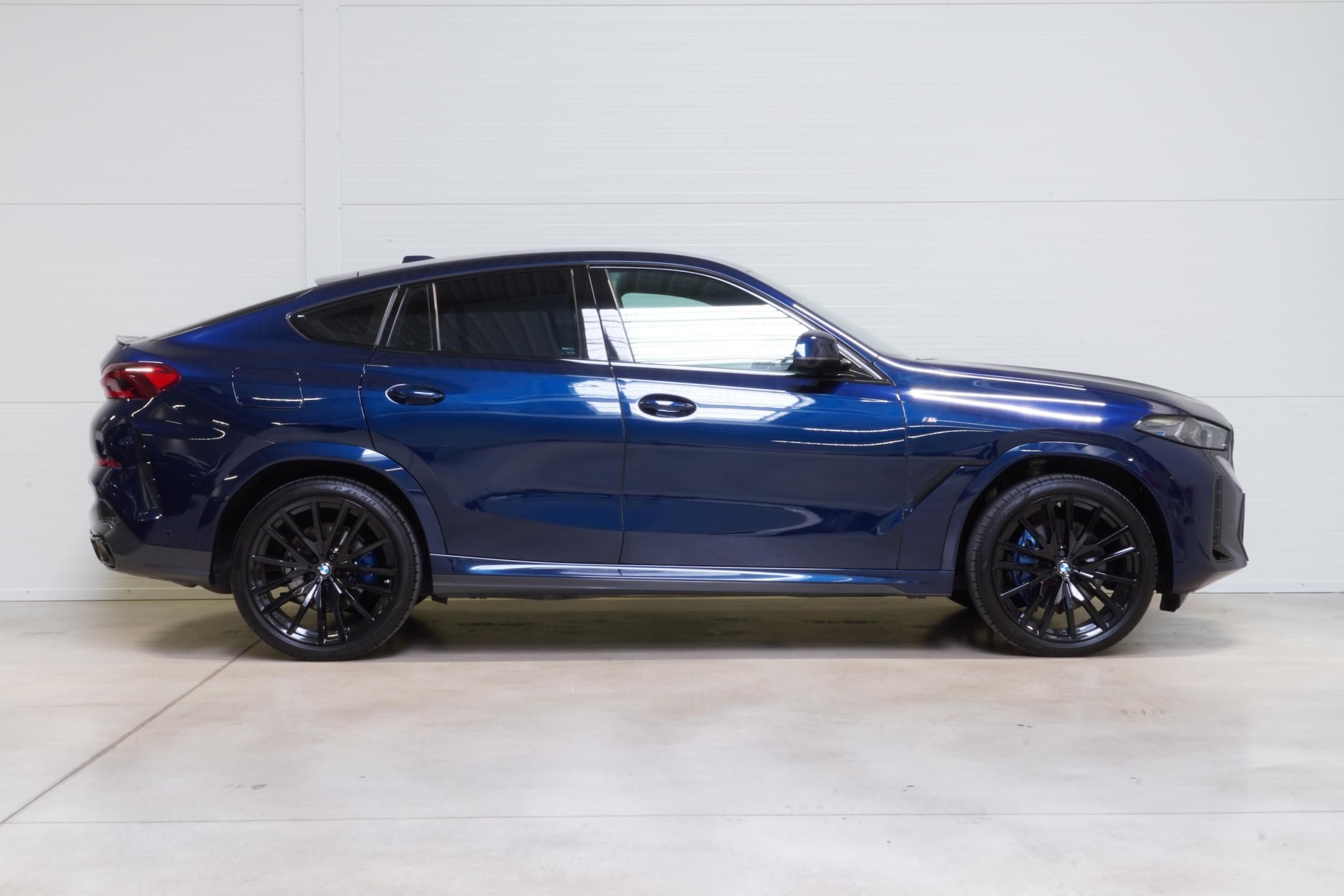 BMW X6, Xdrive40i,M-Paket,ČR,DPH,1.MAJ - fotka 4