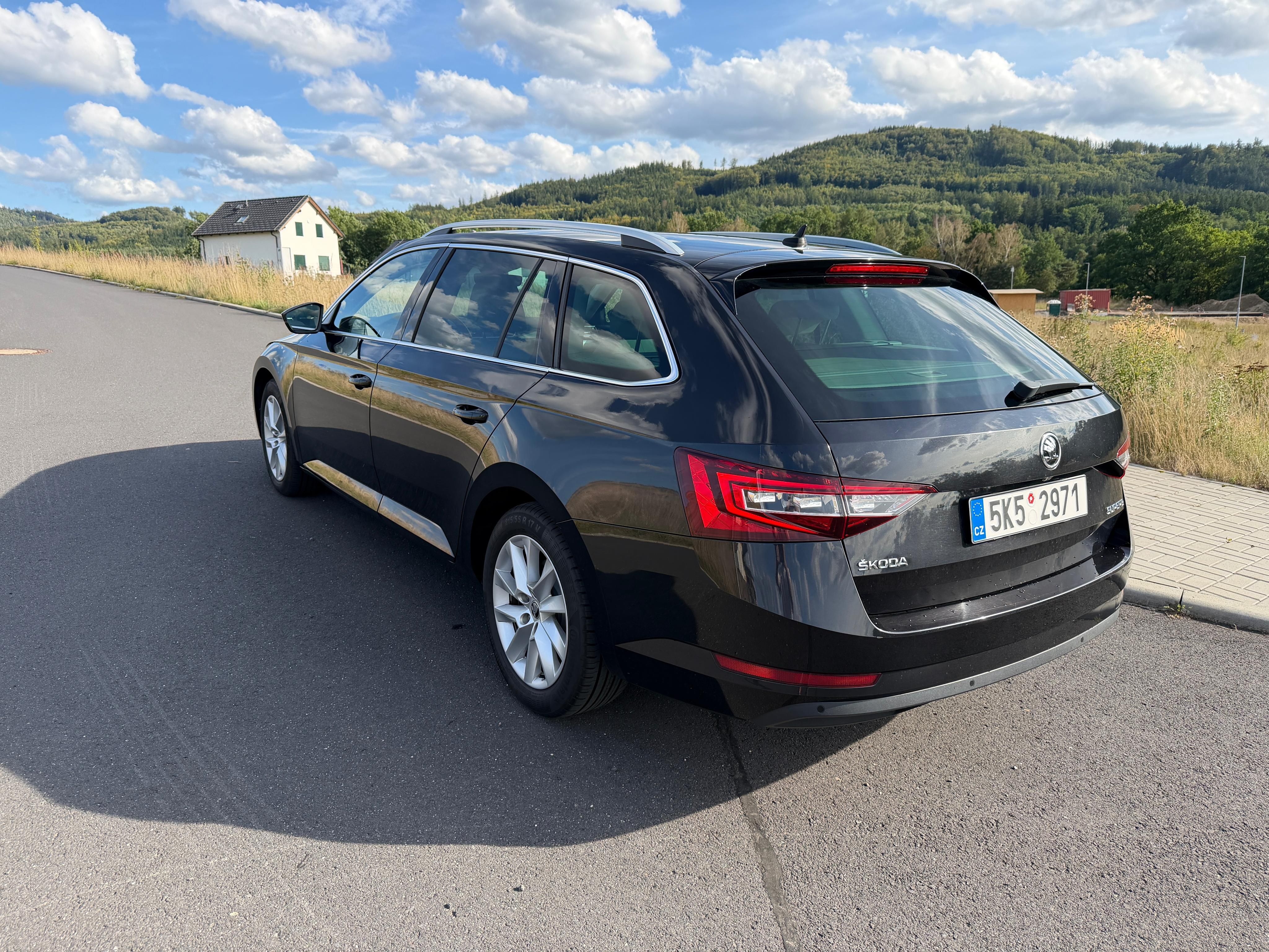 Škoda Superb, 2.0TDi 140kw DSG 7° - fotka 4