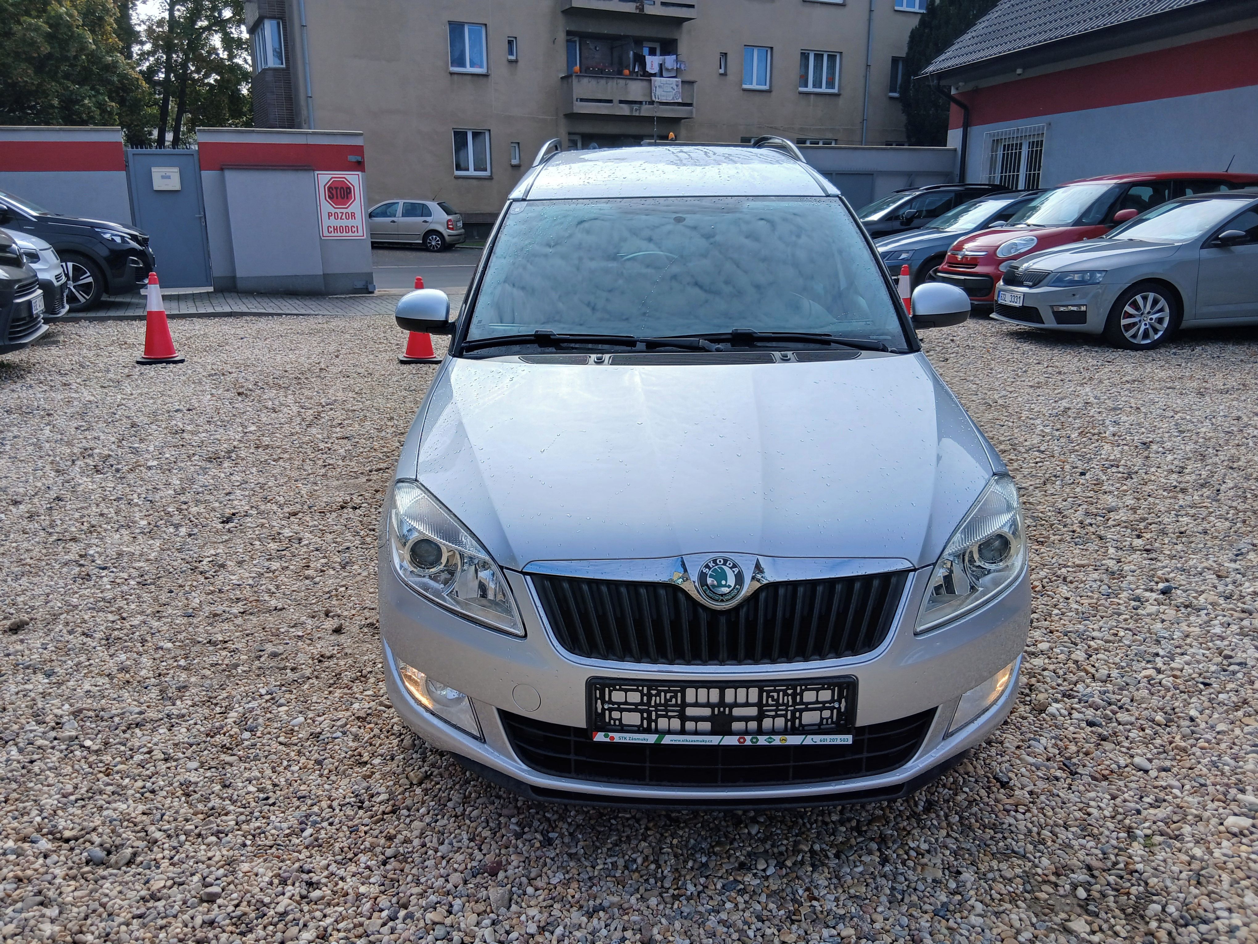 Škoda Roomster, 1.2i 12V 51KW Family,Nový serv - fotka 2