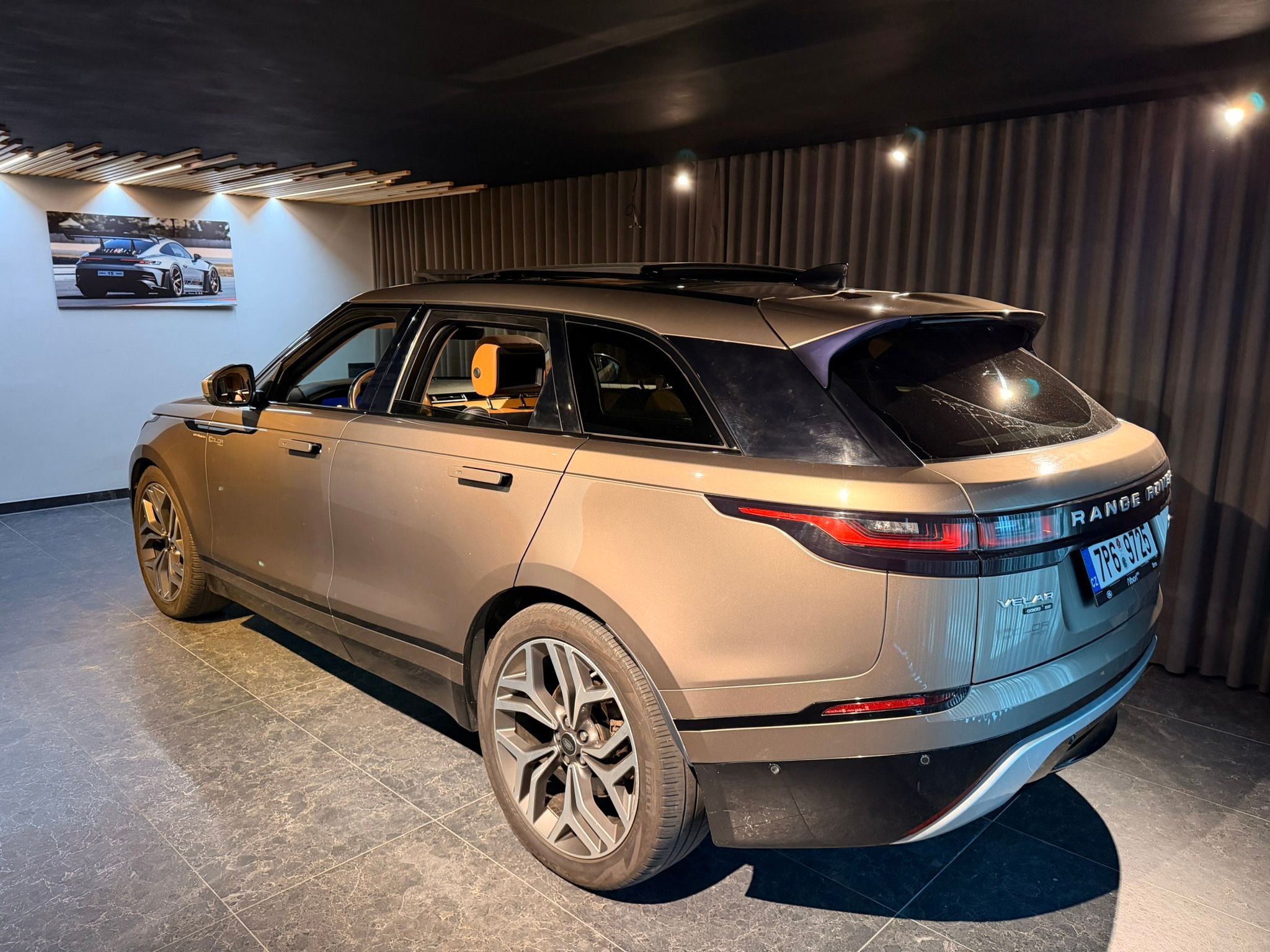 Land Rover Range Rover Velar - fotka 2