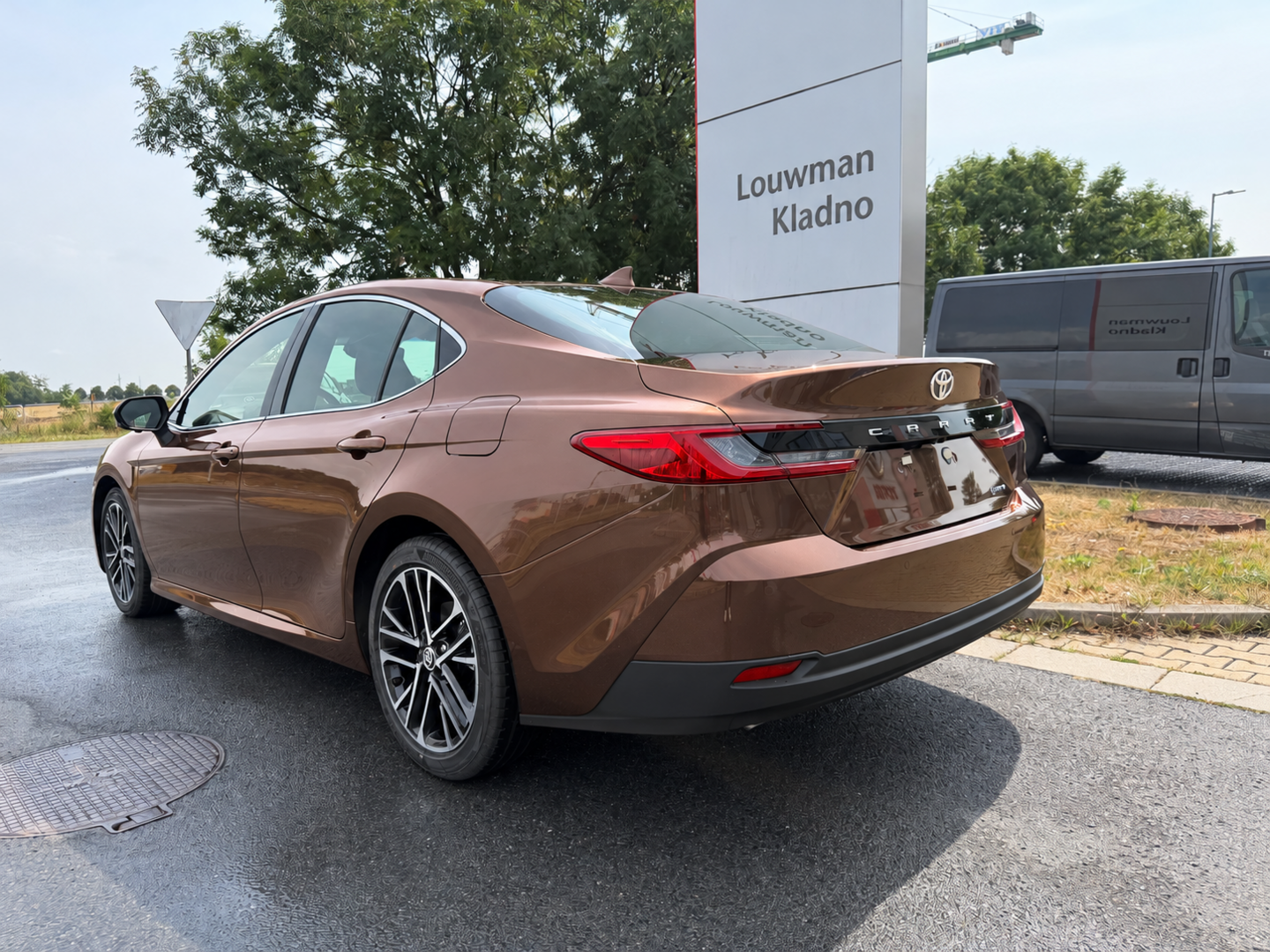 Toyota Camry, 2.5 HEV Executive - fotka 4