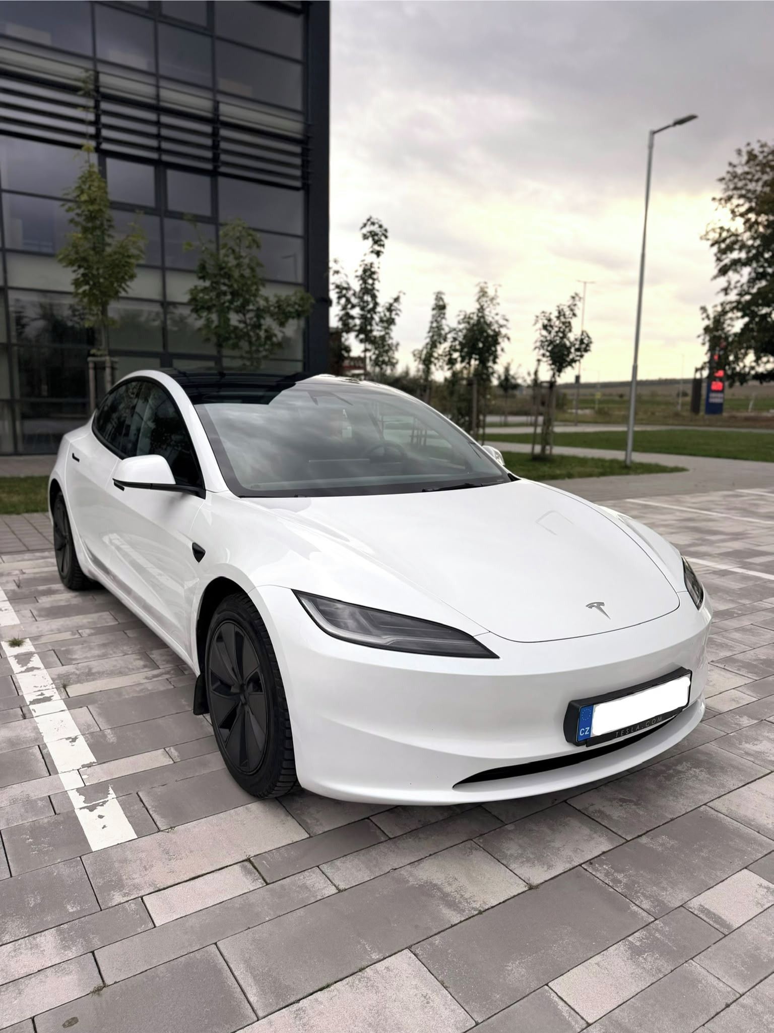 Tesla Model 3, Highland DPH - fotka 6