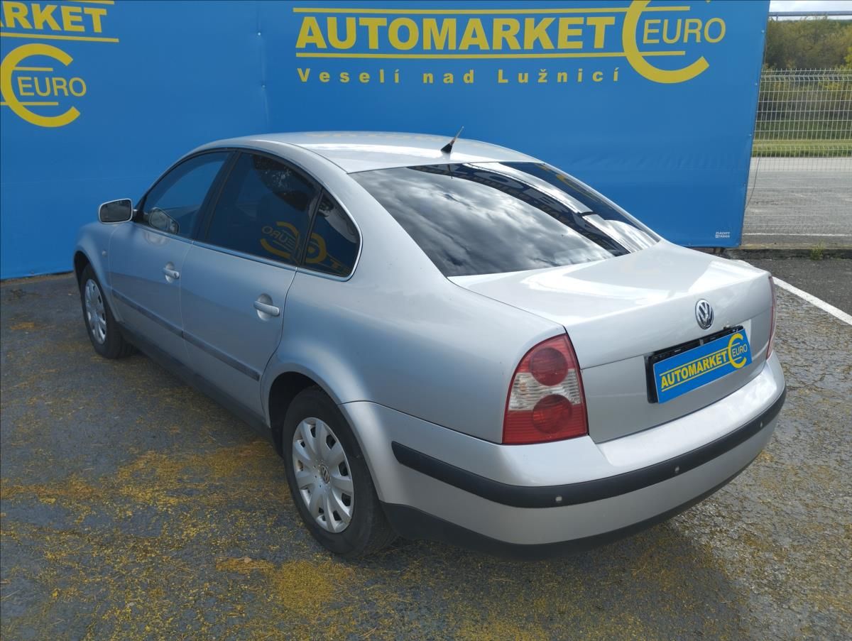 Volkswagen Passat, 2,0 85KW - fotka 6