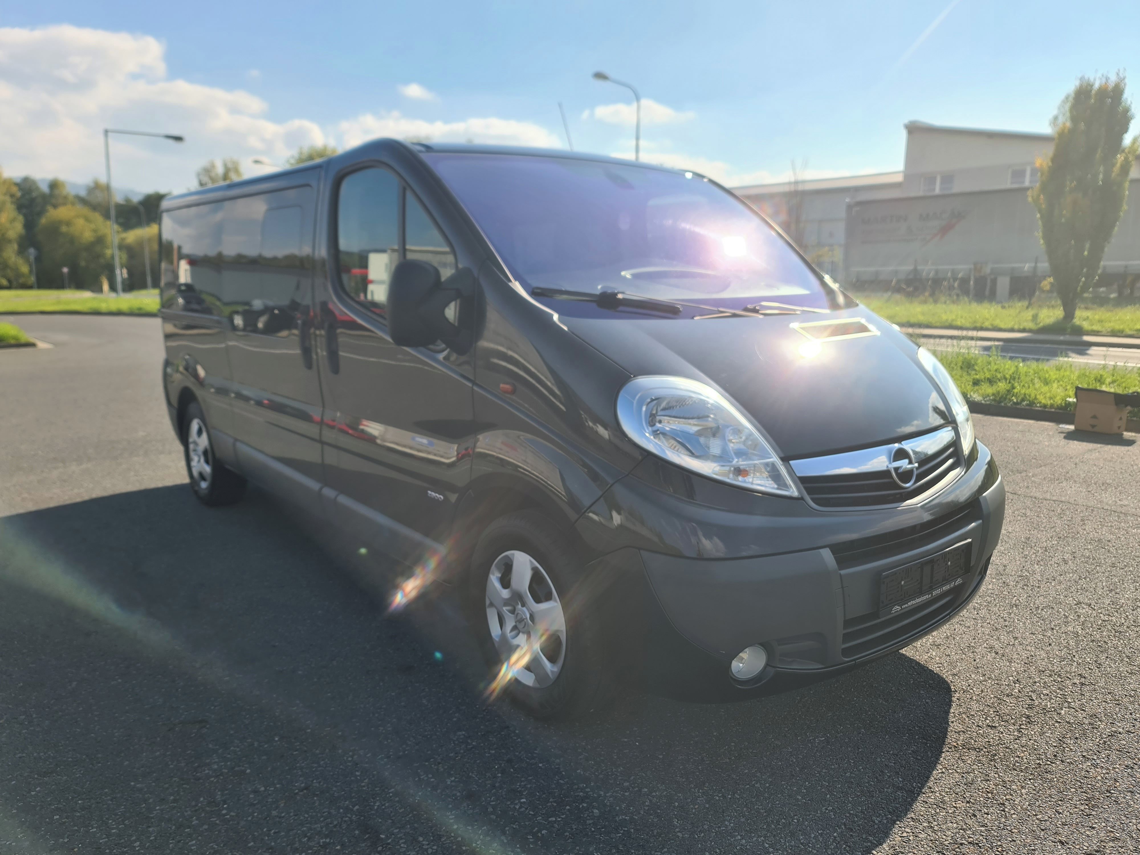 Opel Vivaro, LONG 2.0 CDTi KLIMA 9-MÍST SER - fotka 5