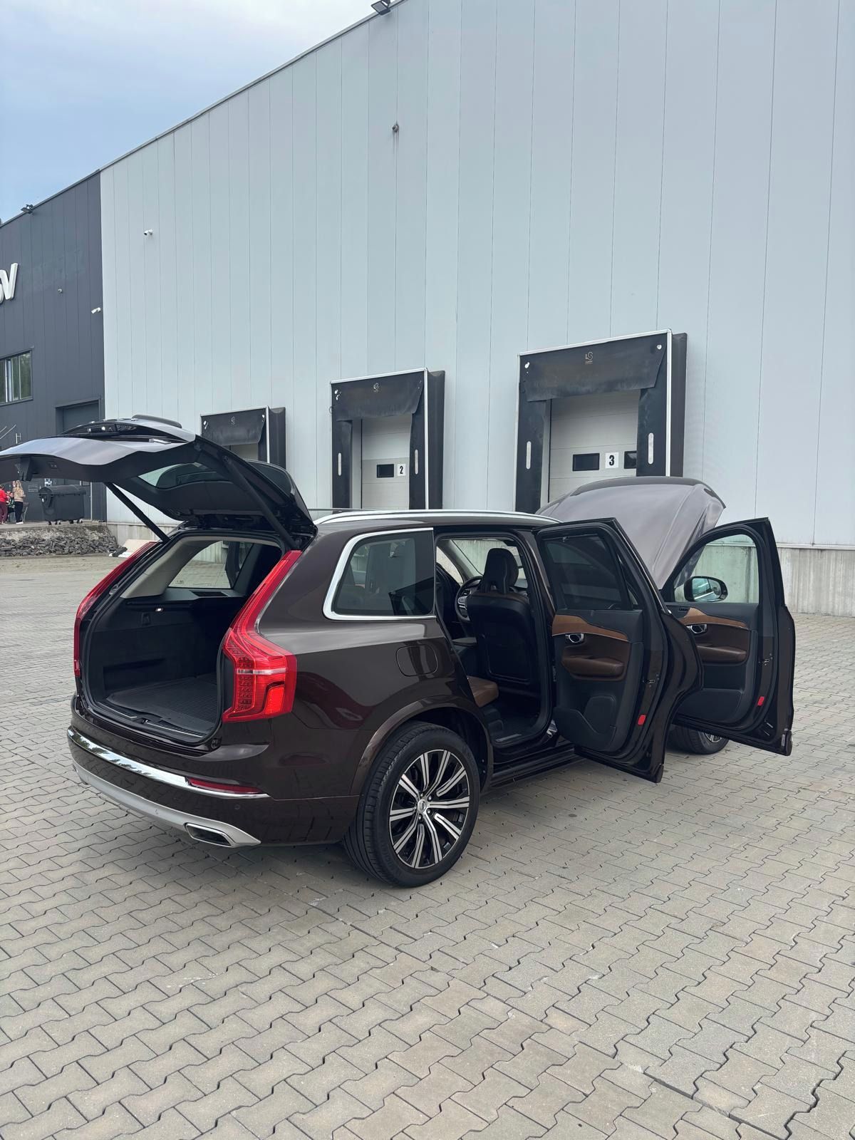 Volvo XC90, Volvo T6 - 228 kW benzín - fotka 4