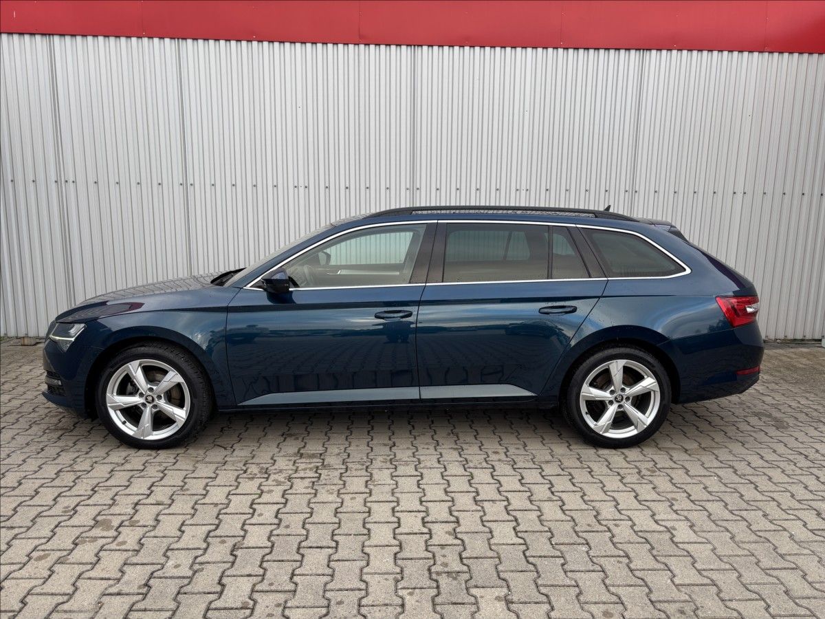 Škoda Superb, III Combi 2.0 TDi Style Navi - fotka 2