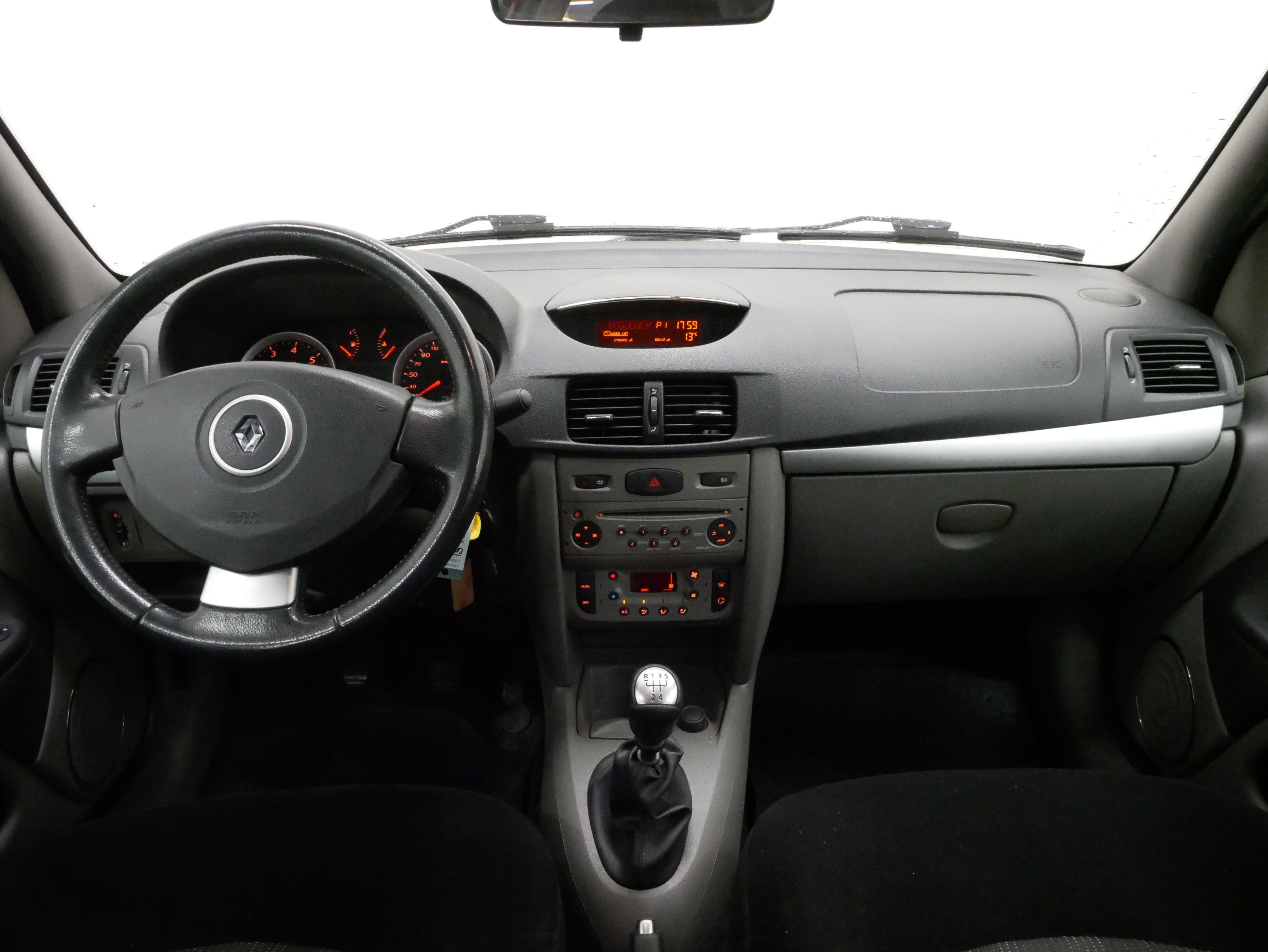 Renault Thalia, 1.2 55 kW - fotka 6