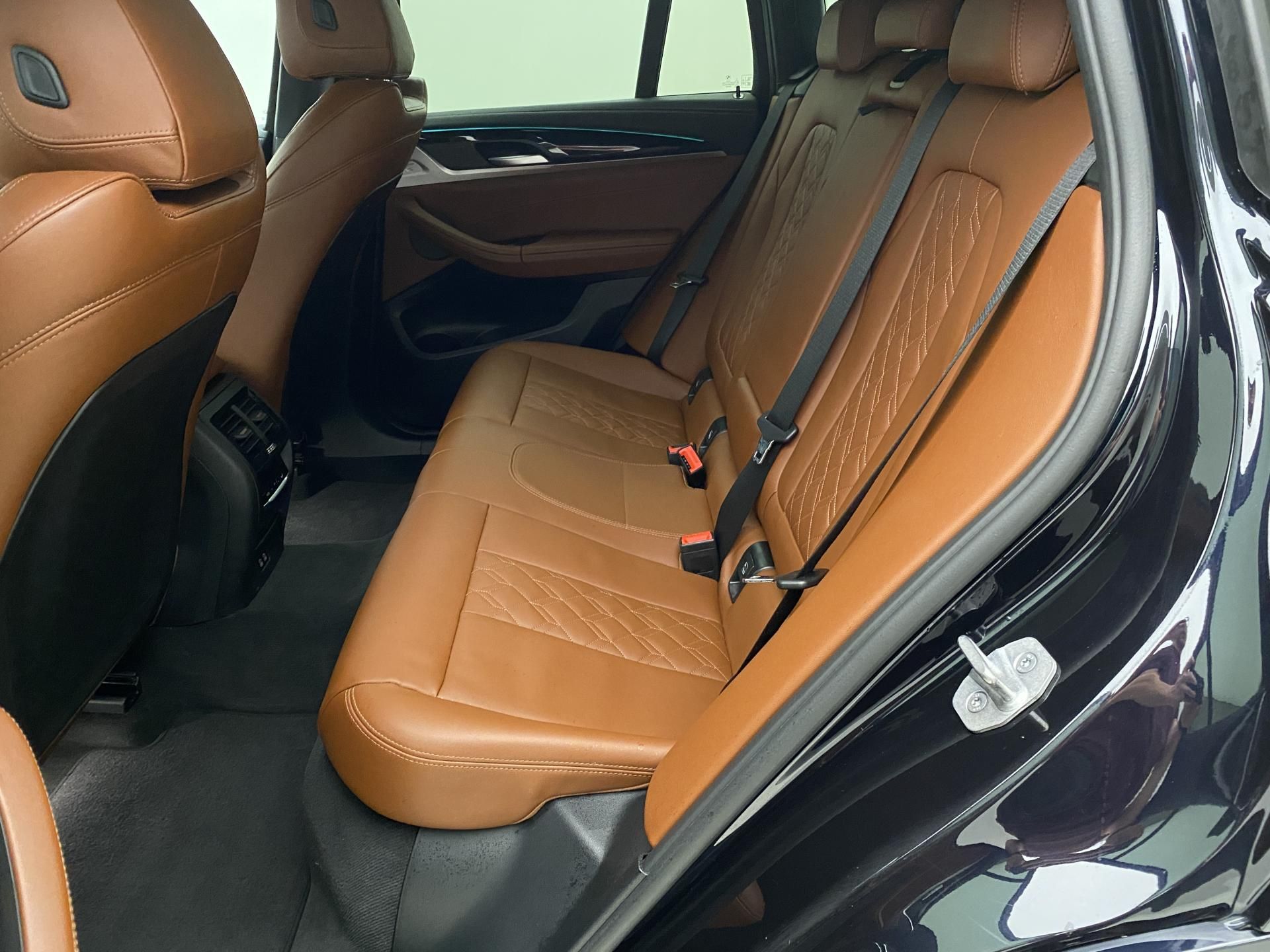 BMW X4, xDRIVE 20i M-PAKET AUT CZ - fotka 5