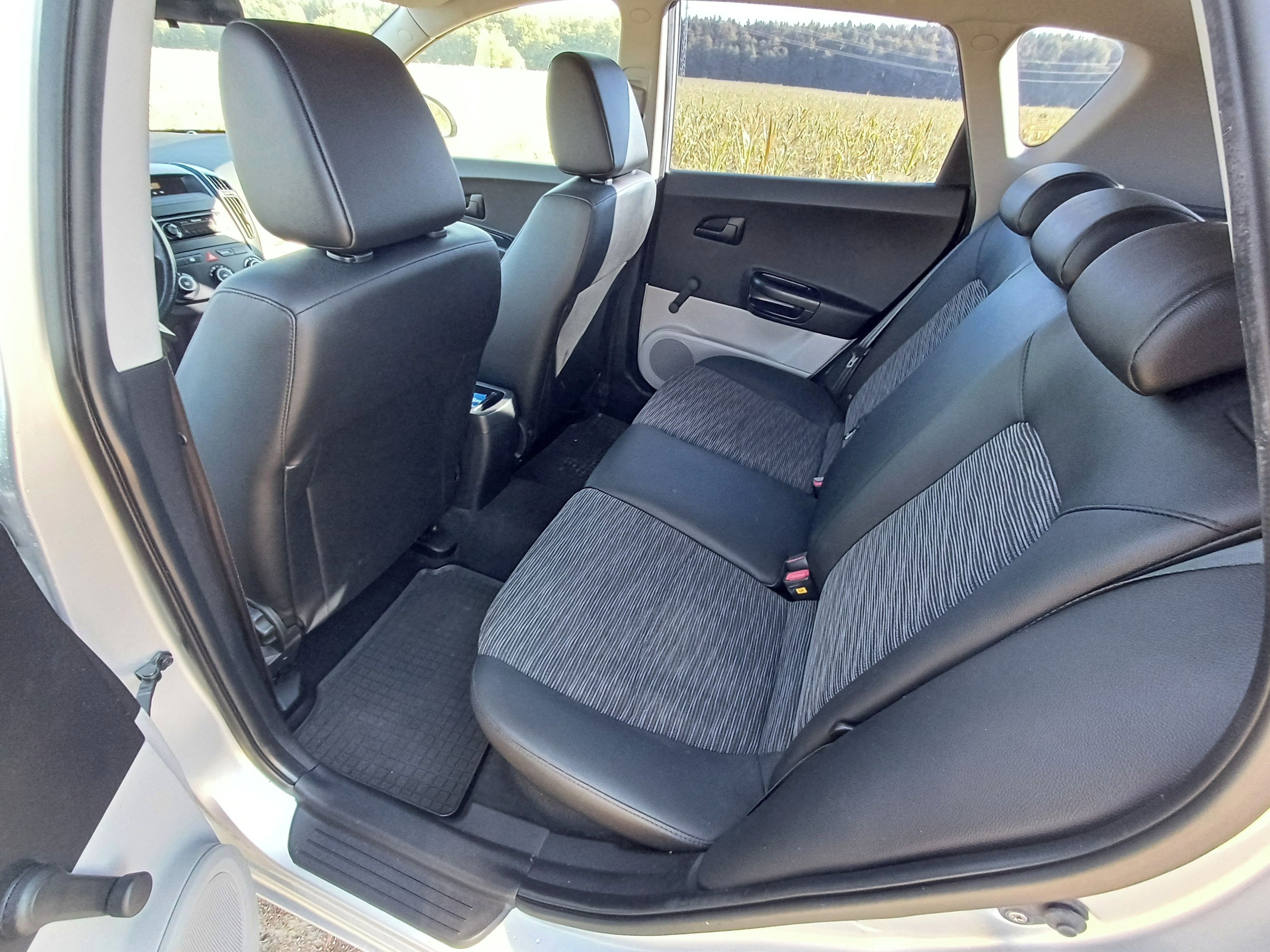 Kia Cee´d, Kia Ceed 1.4 CVVT, 80 kW, - fotka 4
