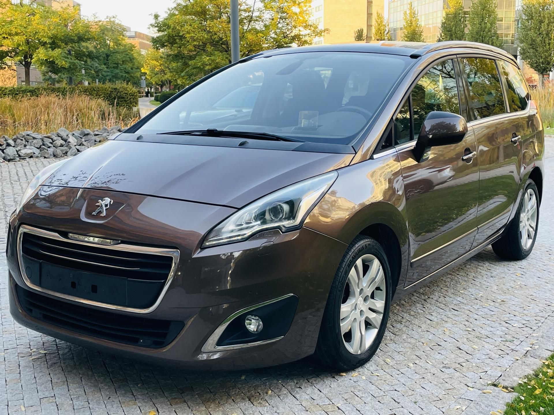 Peugeot 5008, 2.0HDi MAN 1MAJITEL SENZORY - fotka 4
