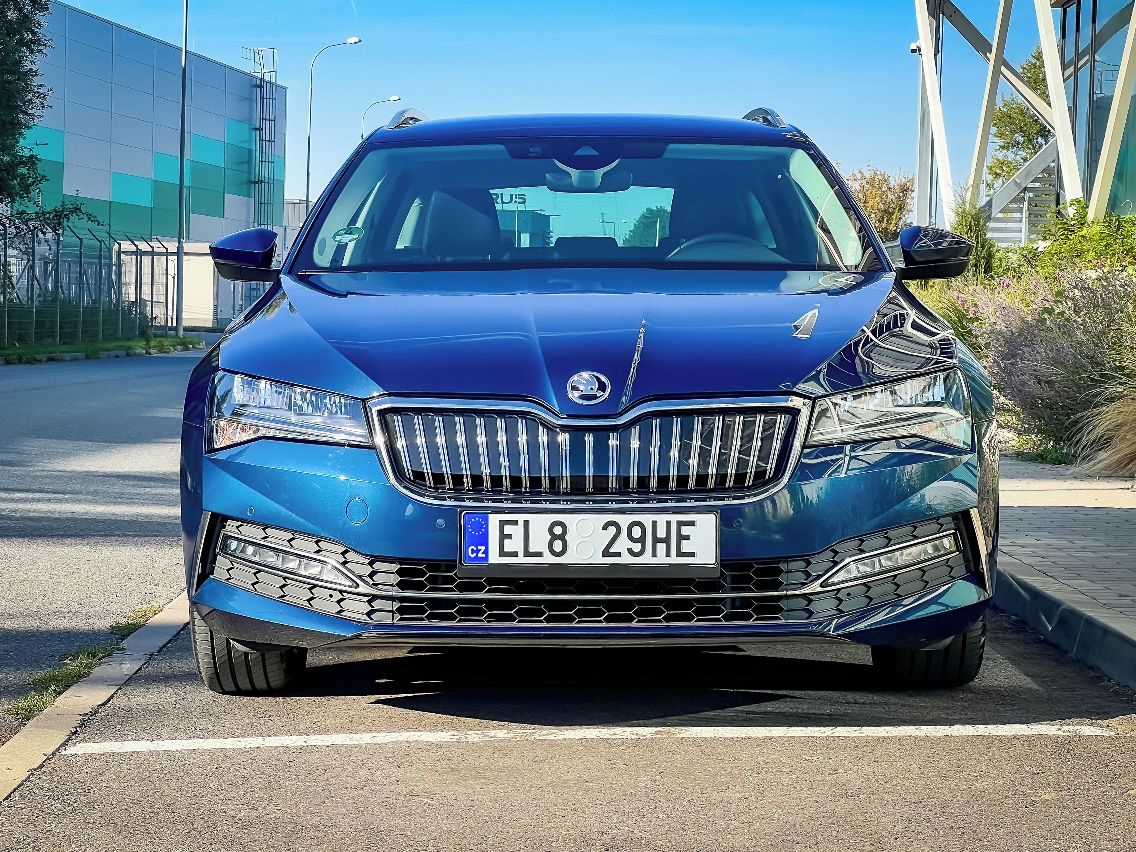 Škoda Superb, Combi iV 1.4 TSI 160 kW, DCC - fotka 2