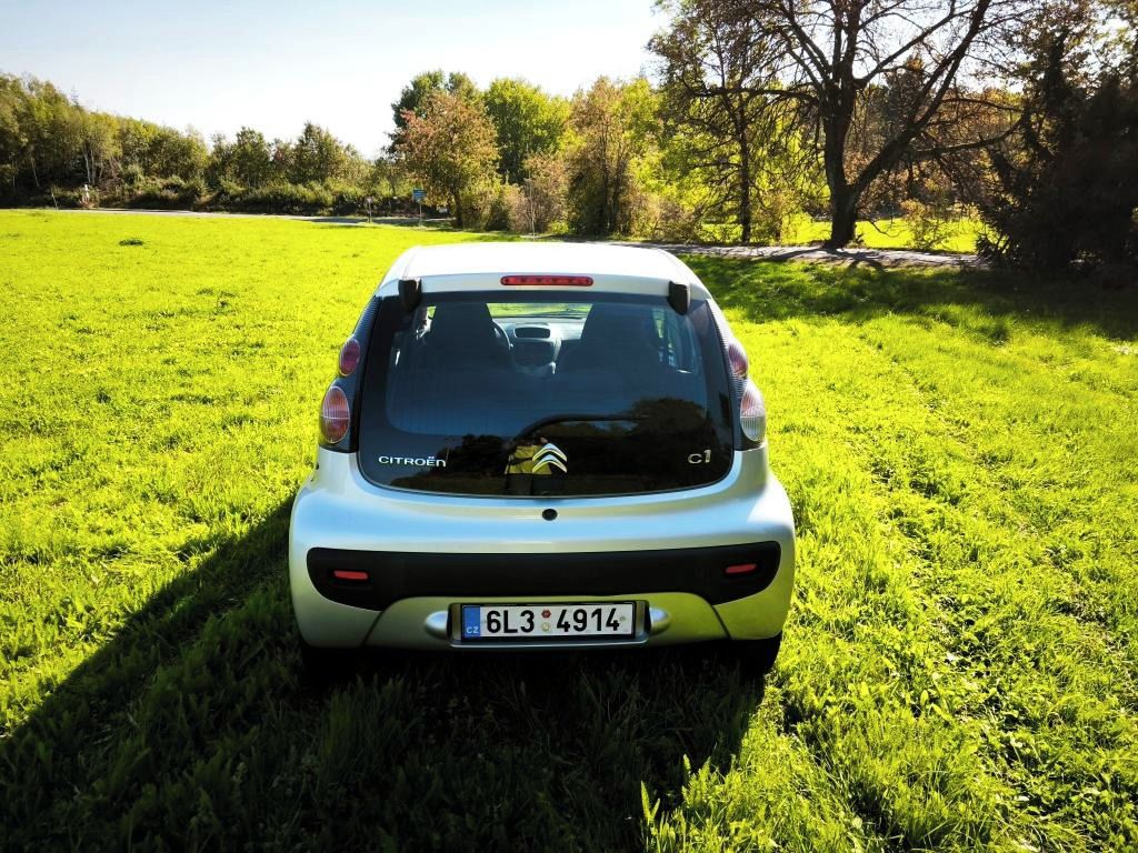 Citroën C1, Výborný stav.Nízký stav km. - fotka 4