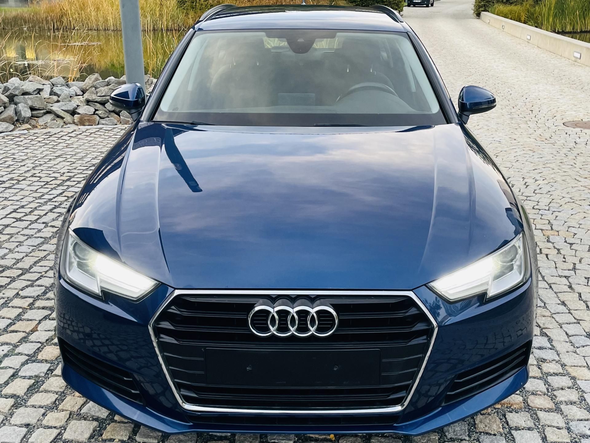 Audi A4, 1.4TFSI MANUÁL TAŽNÉ SERVISKA - fotka 6