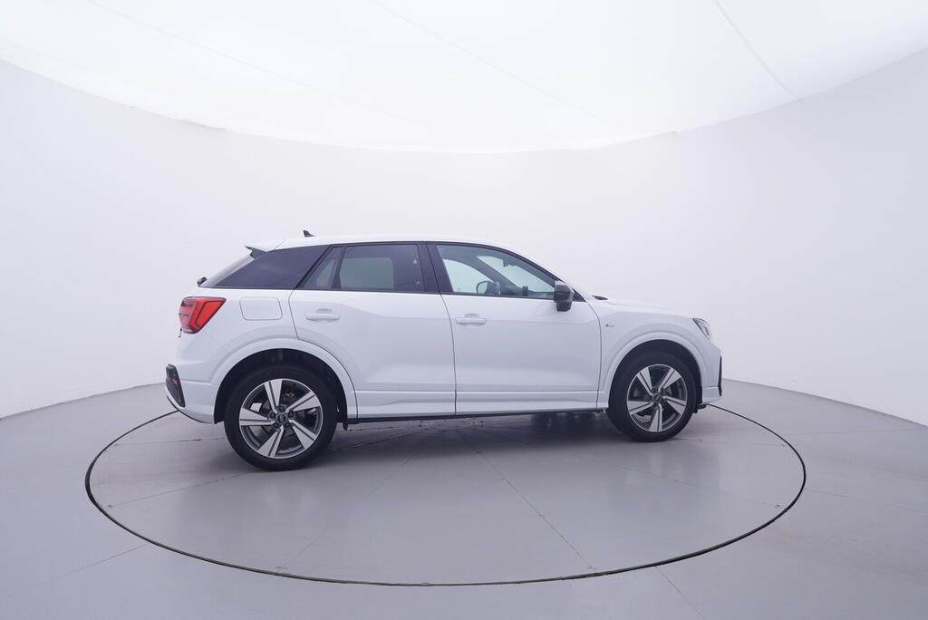 Audi Q2, S-line 1.5 TFSI 110 kW - fotka 6