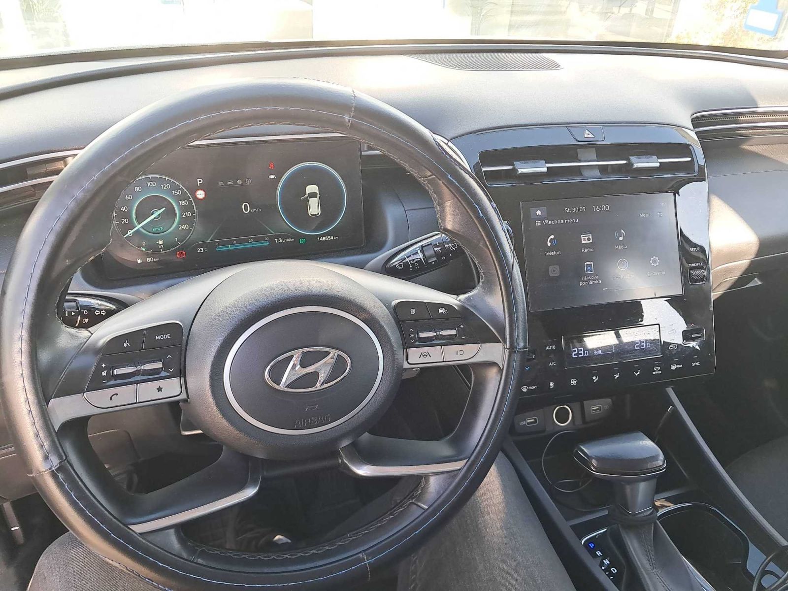 Hyundai Tucson, 1.6 T-GDI, Automat, Serv.kniha - fotka 3