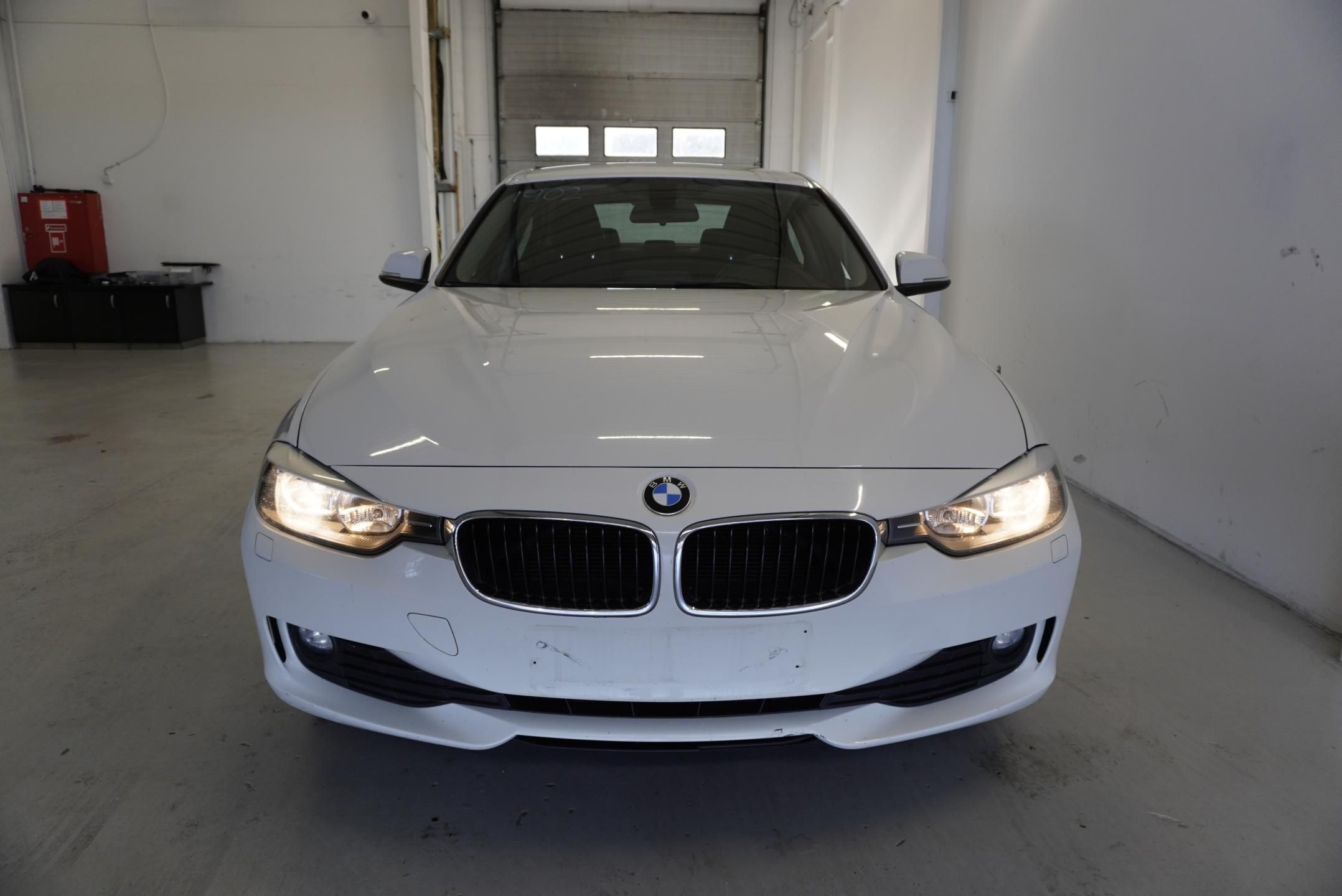 BMW Řada 3, 318D 2,0 SEDAN - fotka 2