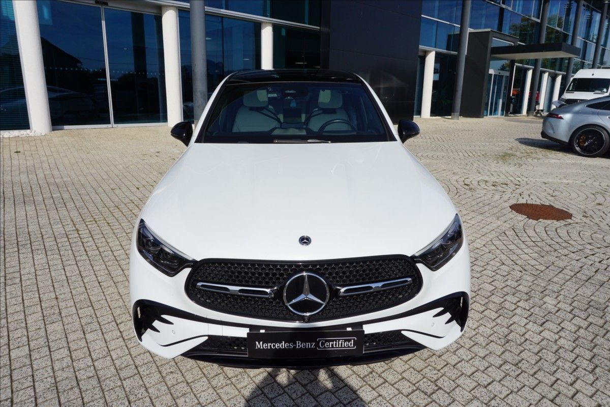 Mercedes-Benz GLC, 2,0 400e 4M kupé - fotka 2