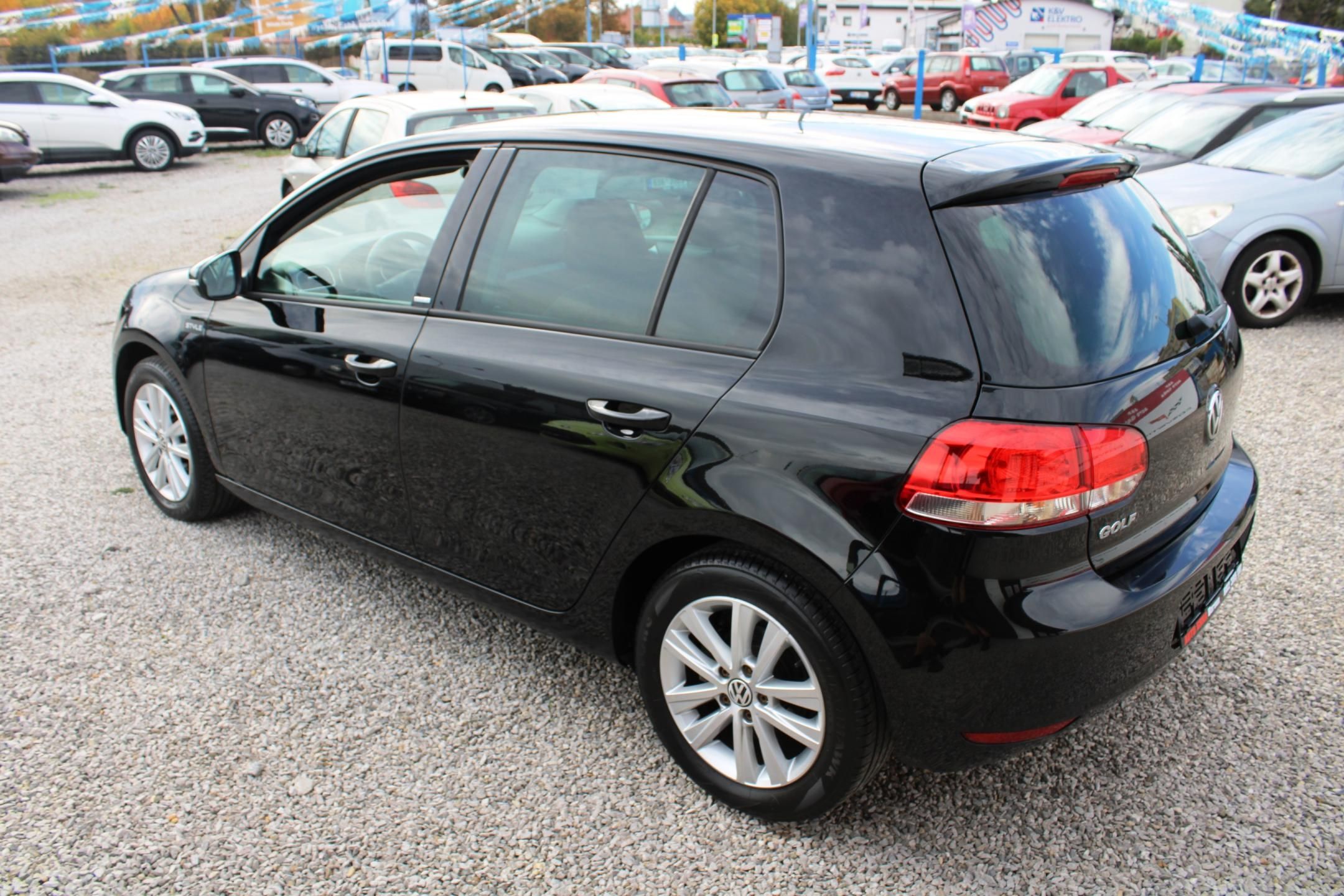 Volkswagen Golf, 1,2TSI STYLE KLIMA TEMPOMAT AL - fotka 5