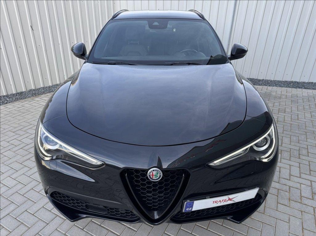 Alfa Romeo Stelvio, 2,0 T Q4 AT8 ZF VELOCE původČR - fotka 6