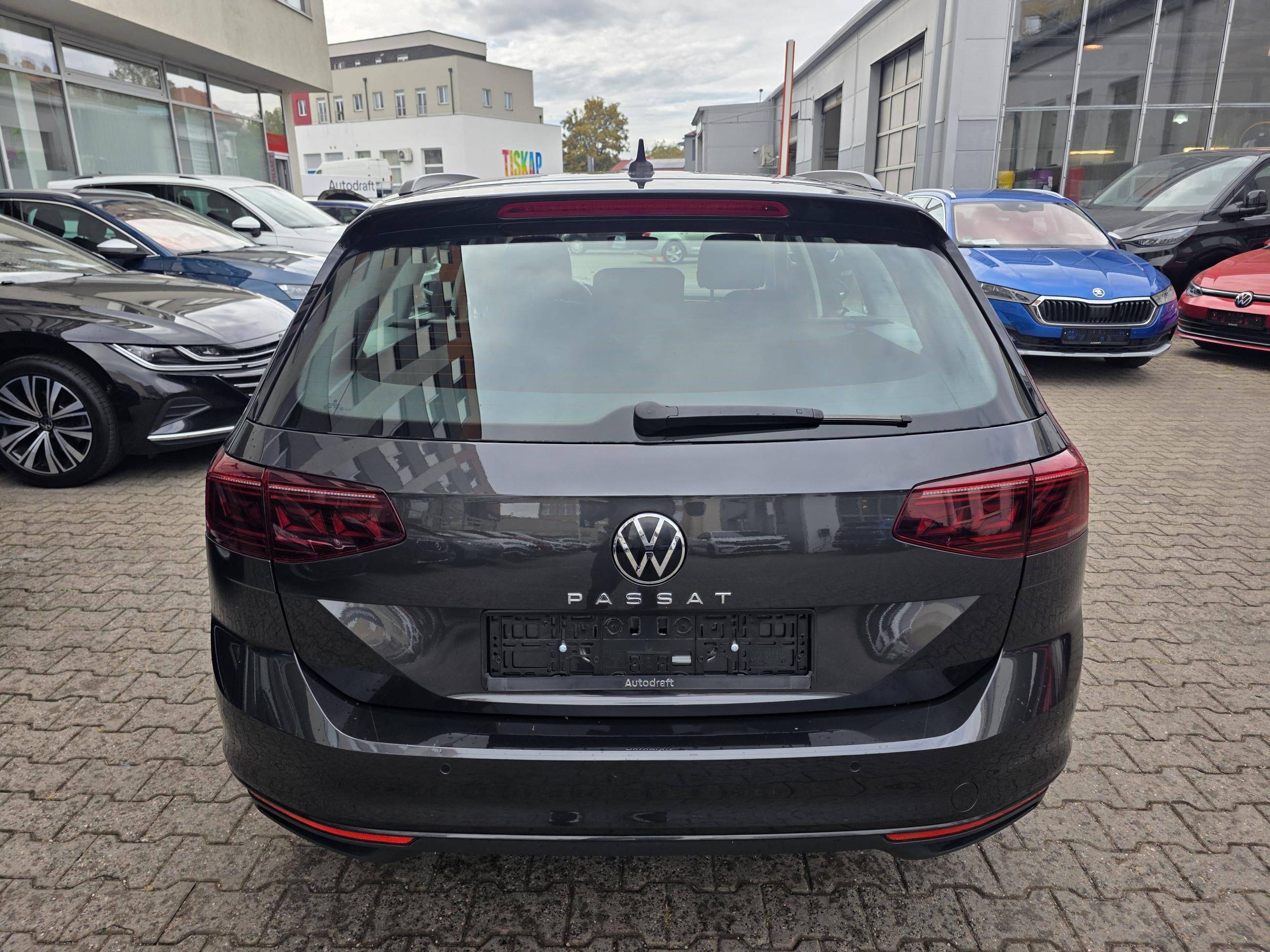 Volkswagen Passat Variant, 2.0 TDI 110kW DSG / Tažné - fotka 5
