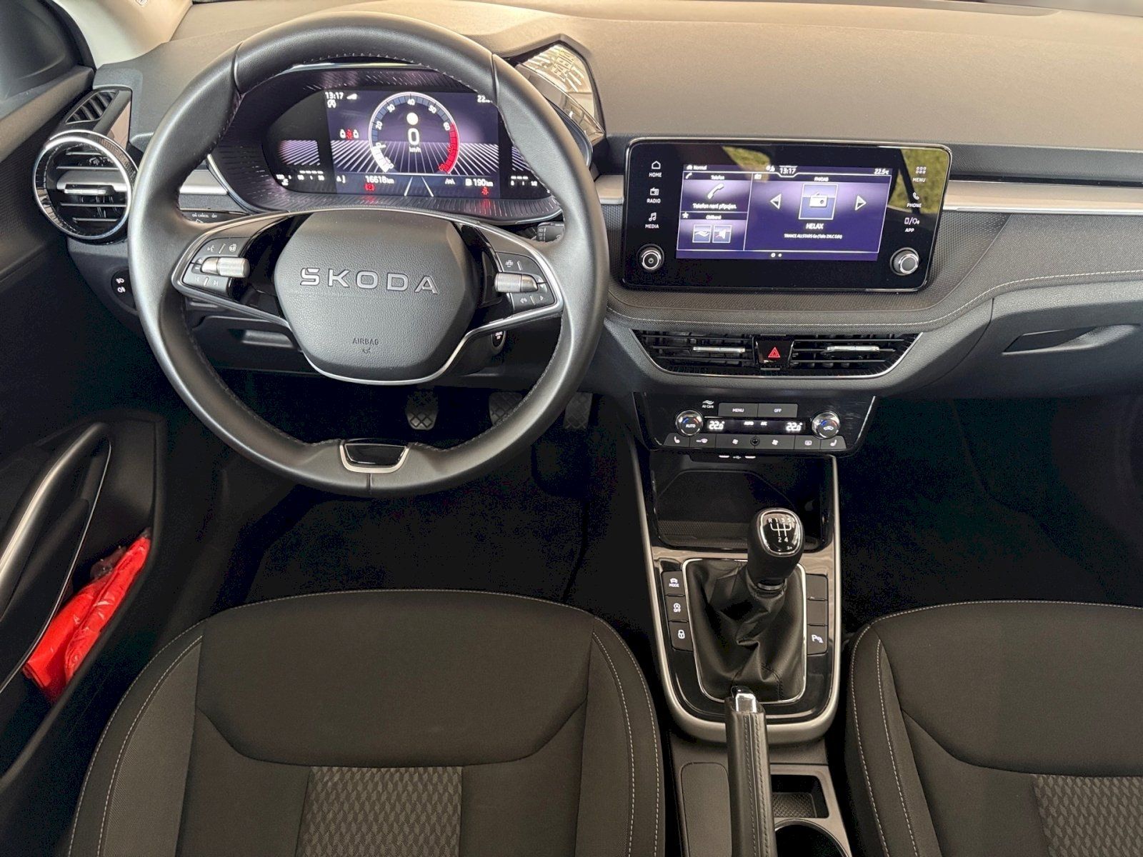 Škoda Fabia, 1.0 TSI / 70 kW Top Selection - fotka 5