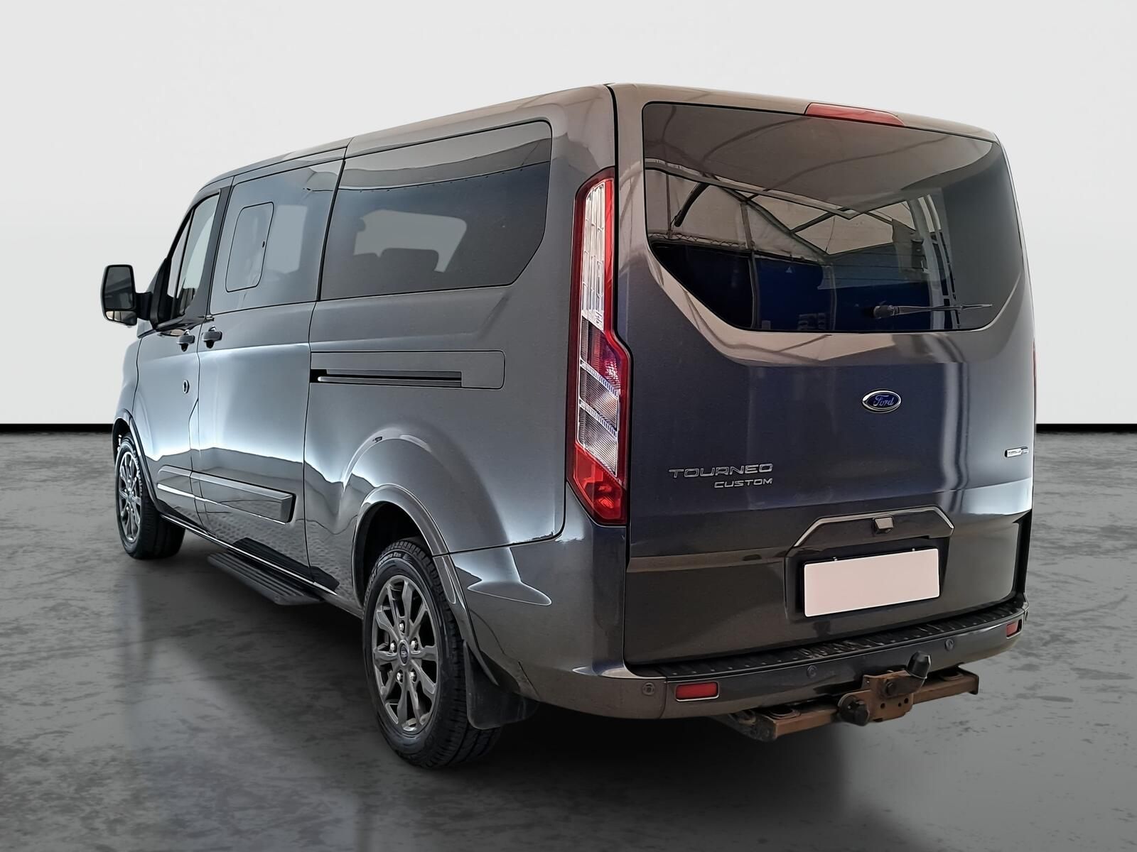 Ford Tourneo Custom, 2.0 EcoBlue mHEV, Titanium - fotka 4