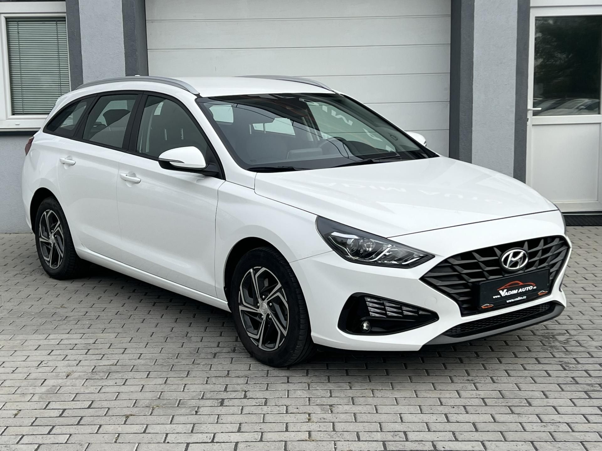 Hyundai i30, 1.5i KAMERA 1.MAJITEL ČR