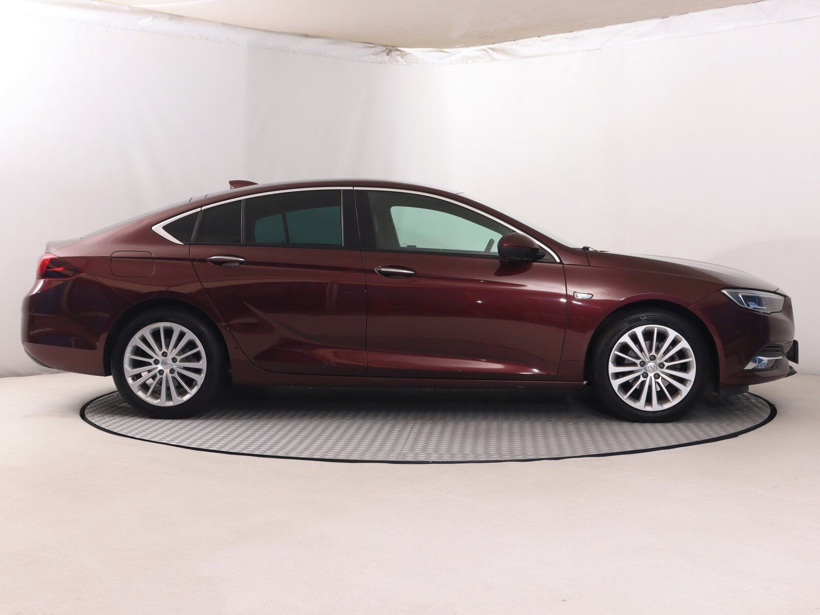 Opel Insignia, 1.5 Turbo, Automat - fotka 6