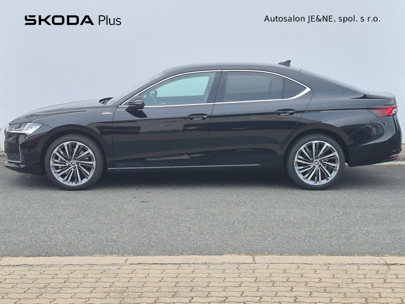 Škoda Superb, Laurin & Klement 2.0 TDI 142kW - fotka 3