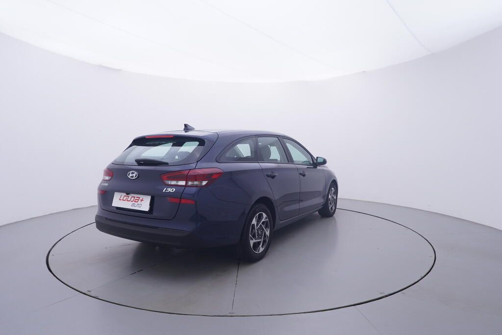 Hyundai i30, Comfort 1.0 GDI 73 kW - fotka 5