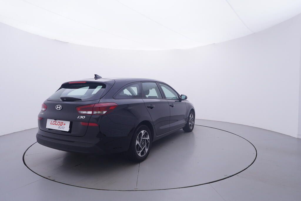 Hyundai i30, Comfort 1.0 GDI 73 kW - fotka 5