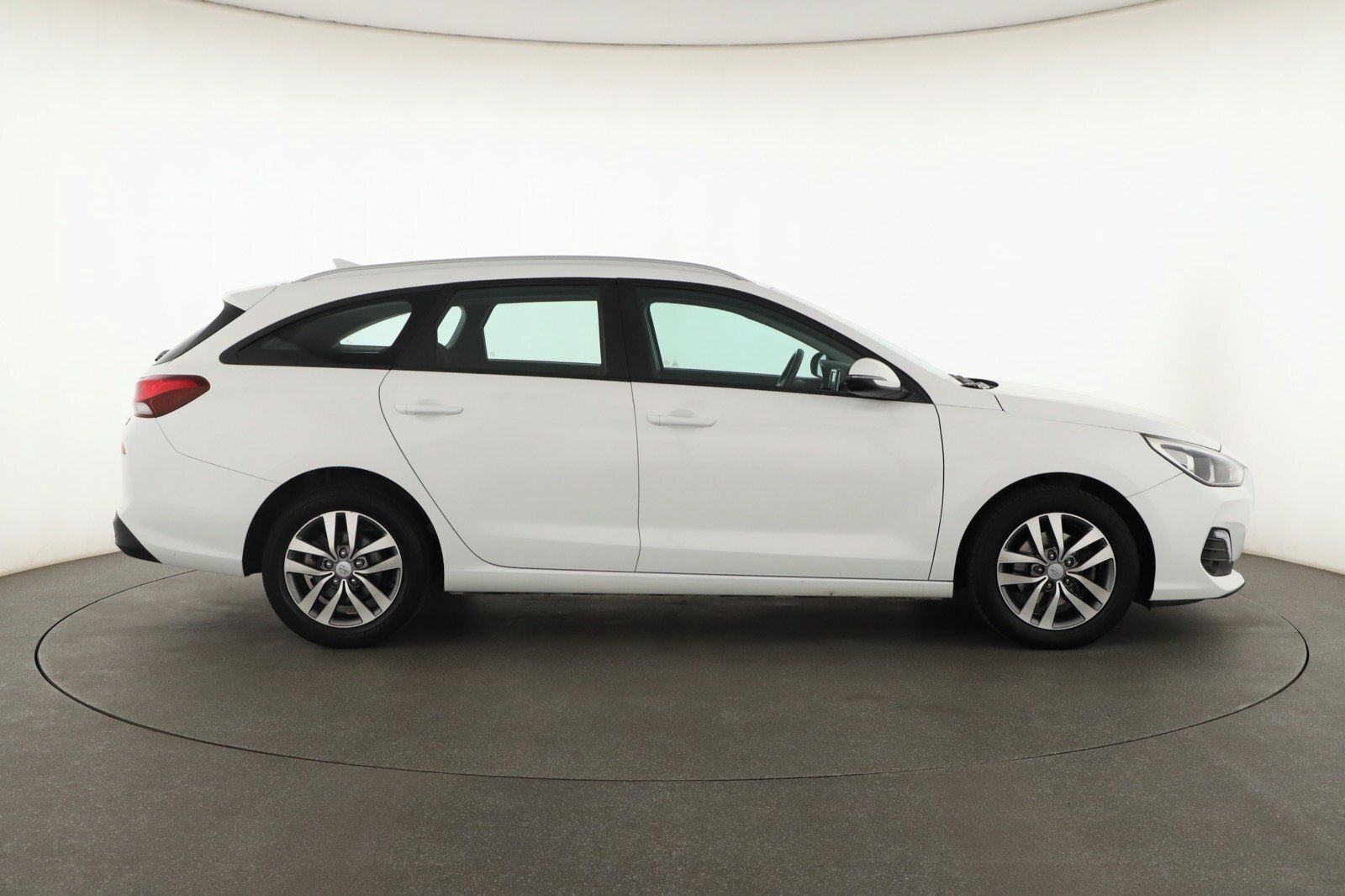 Hyundai i30, 1.0 T-GDI, Comfort, ČR,1.maj - fotka 6