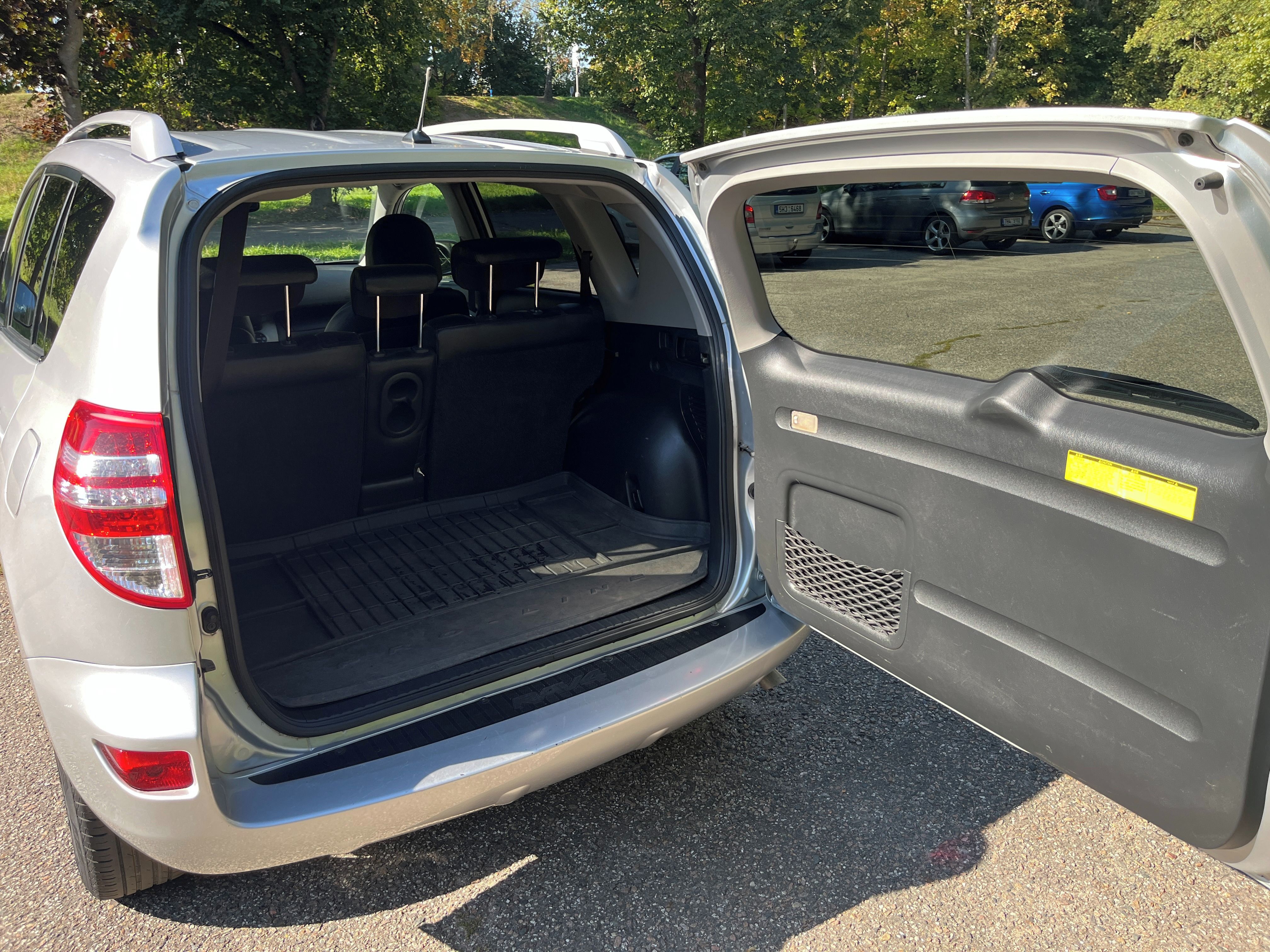 Toyota Rav4, 2.0 4x4 - fotka 5