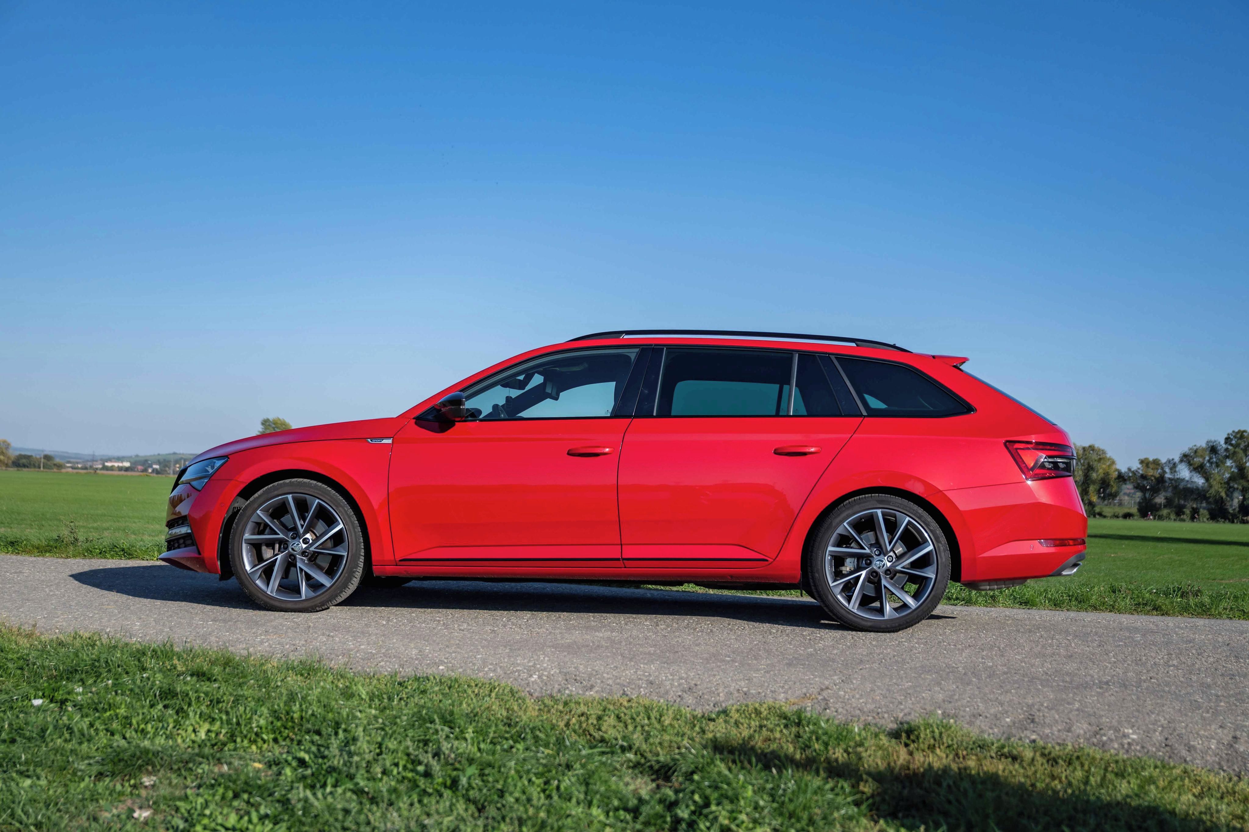 Škoda Superb, 2.0 TSi - Sportline 4x4 - fotka 6