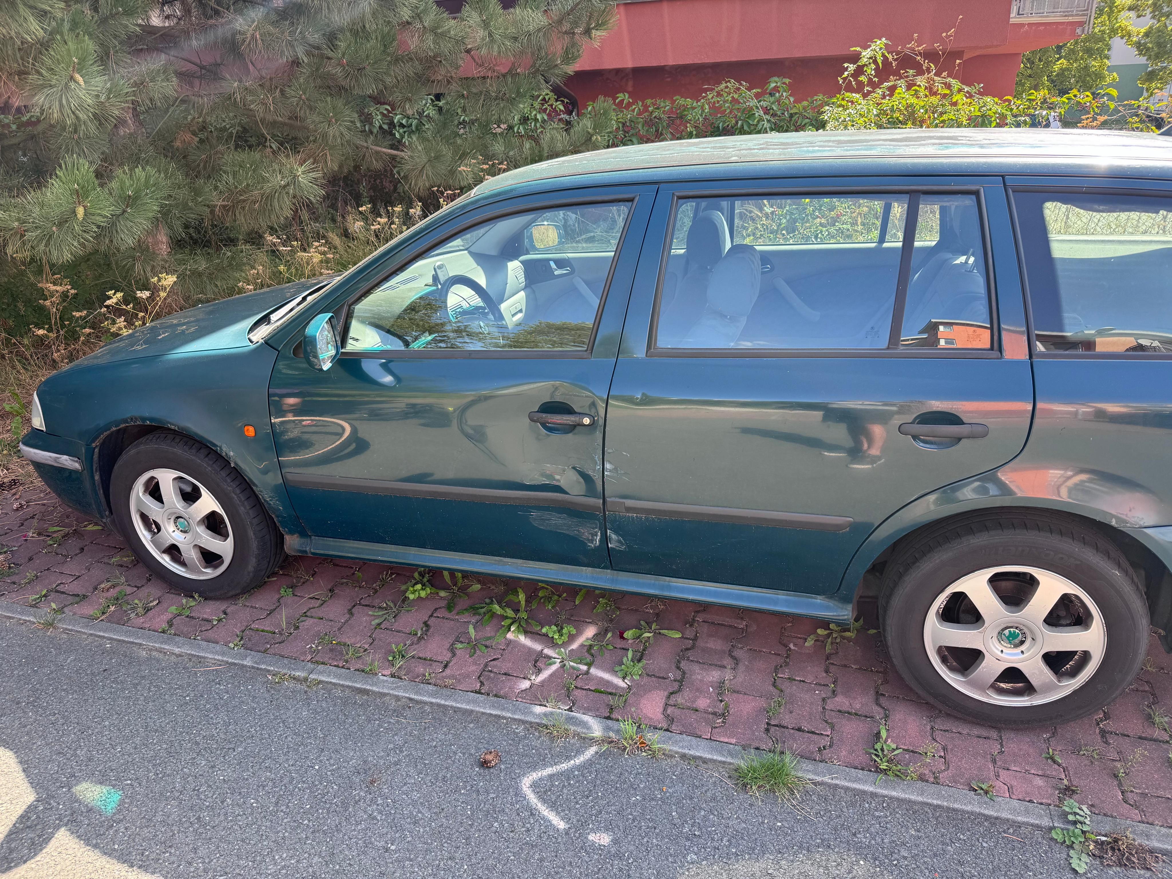 Škoda Octavia, 1, Combi 1.9 TDI SLX, STK 2/28