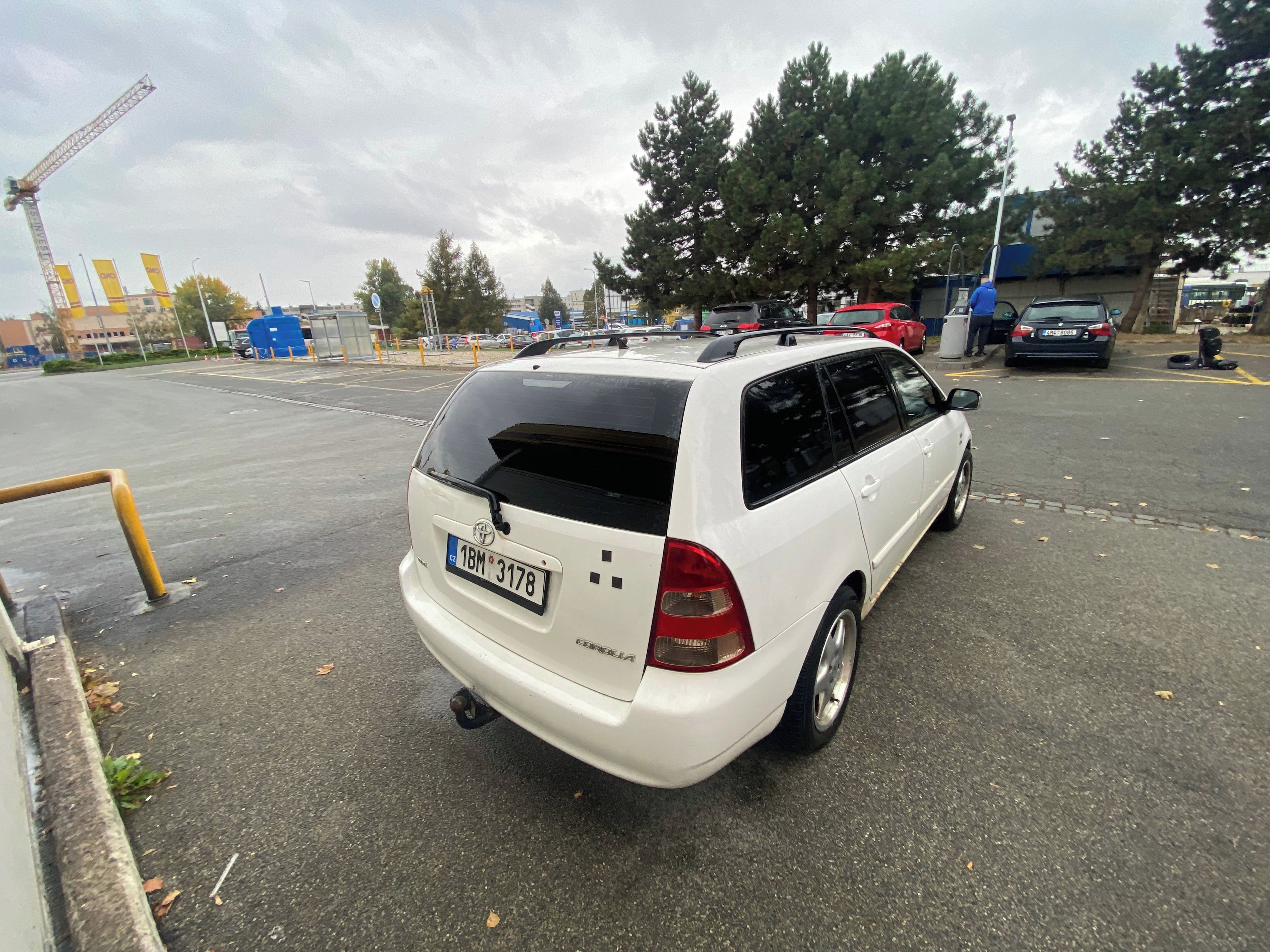 Toyota Corolla, Toyota corolla E12J combi 2.0 - fotka 6