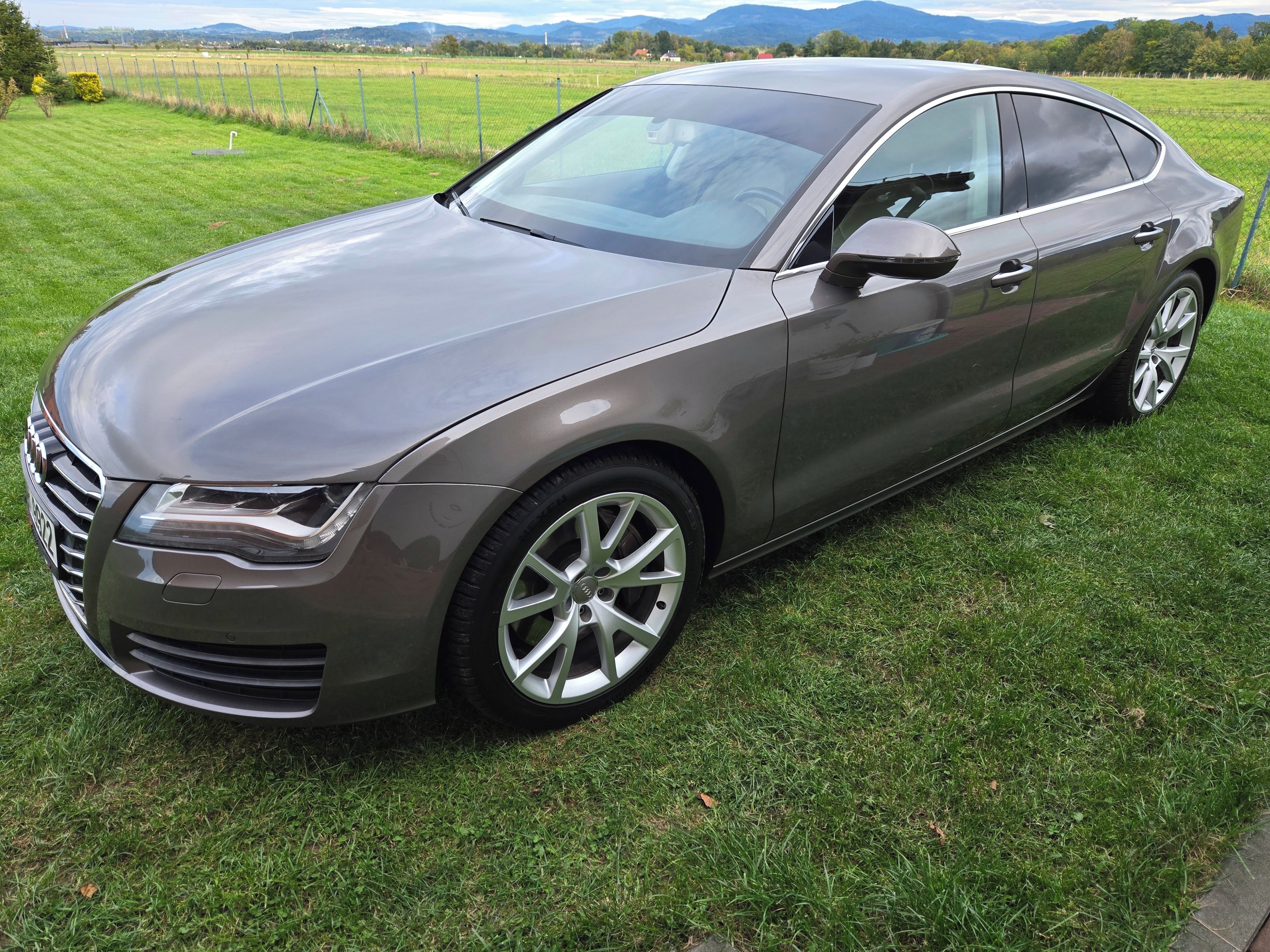 Audi A7, Audi A7 3.0 TFSI V6 (220 kW)