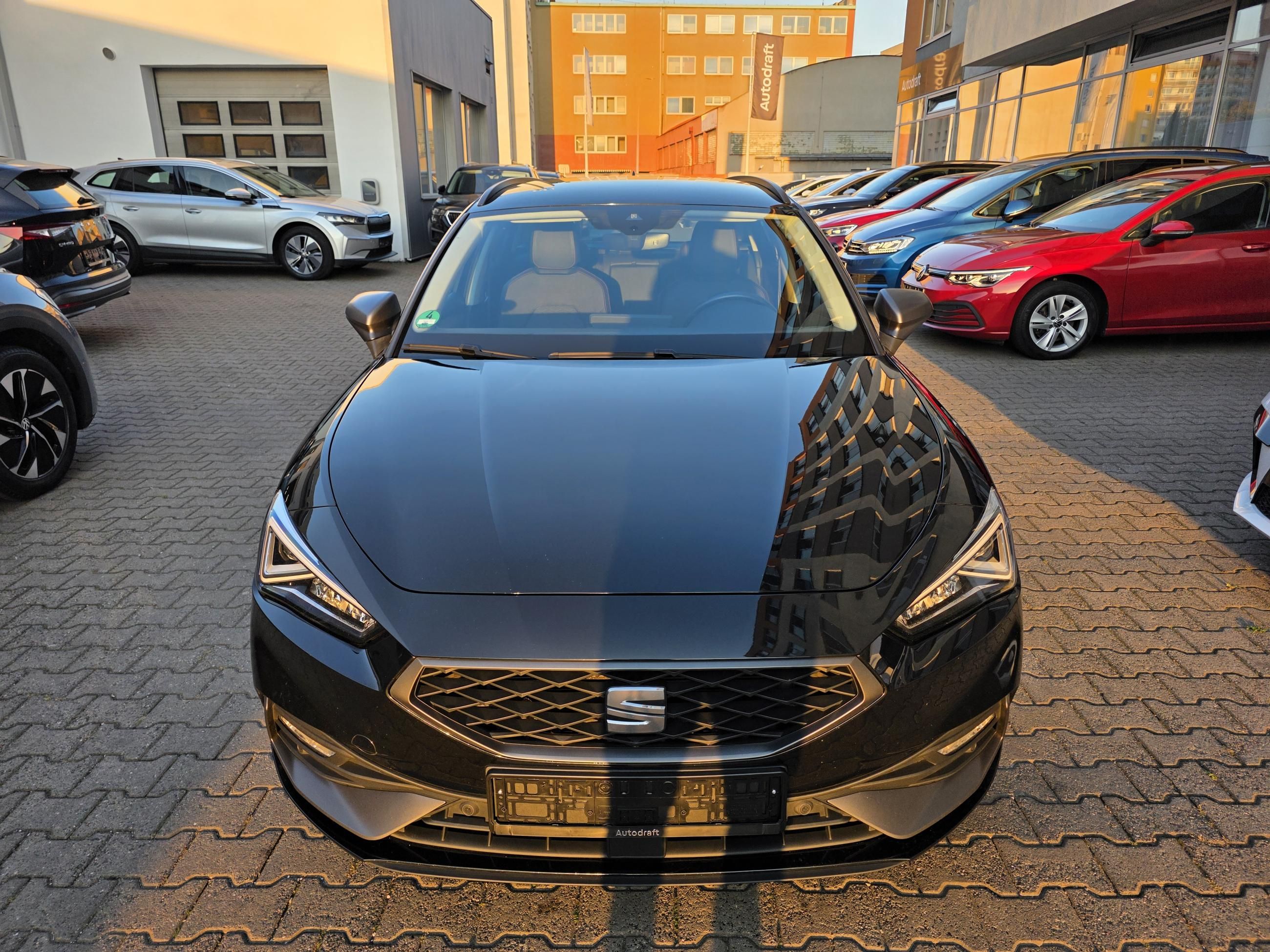 Seat Leon, FR 2.0 TDI 110kW DSG / Tažné - fotka 3