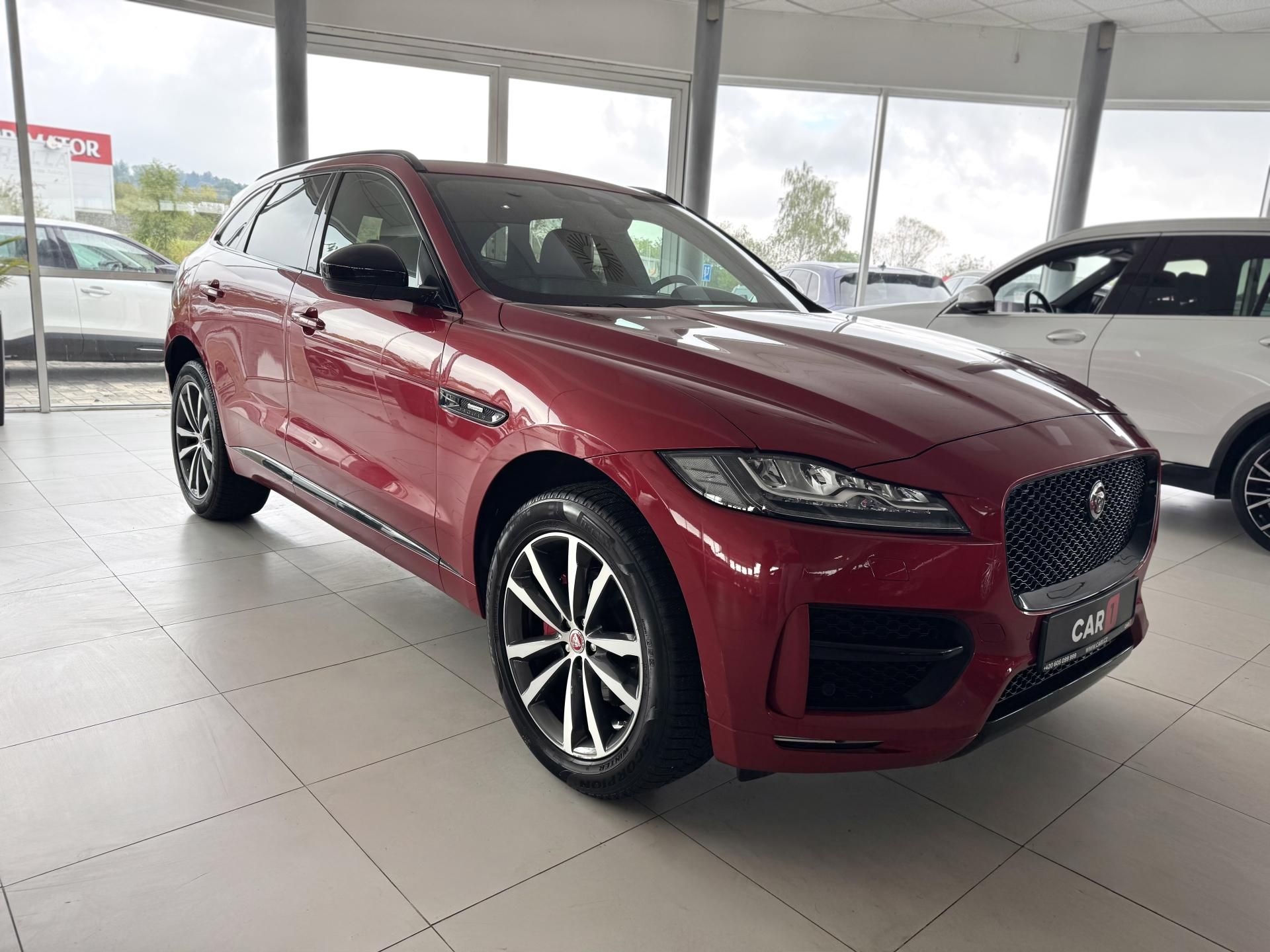 Jaguar F-Pace, 20d AWD*AUT*R-SPORT*LED*Panora - fotka 4