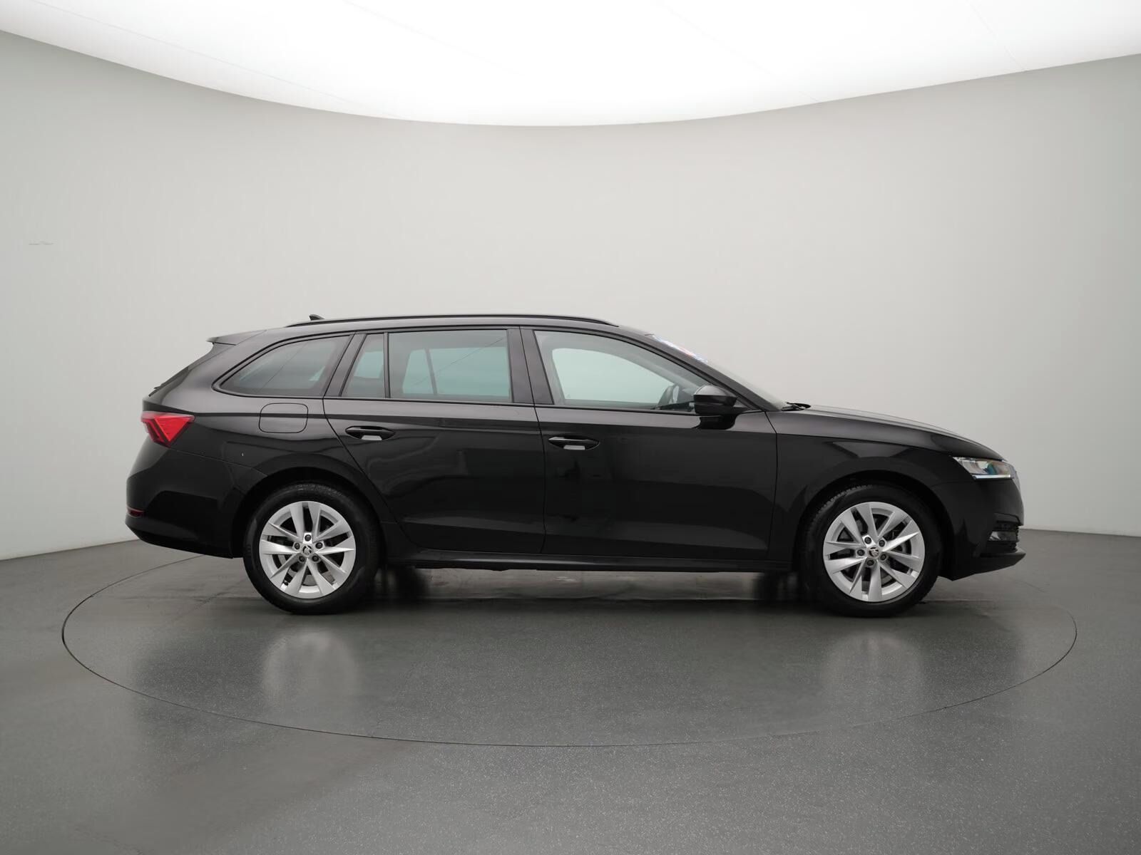 Škoda Octavia, Combi  iV 1.4 DSG Plug-in hybr - fotka 4