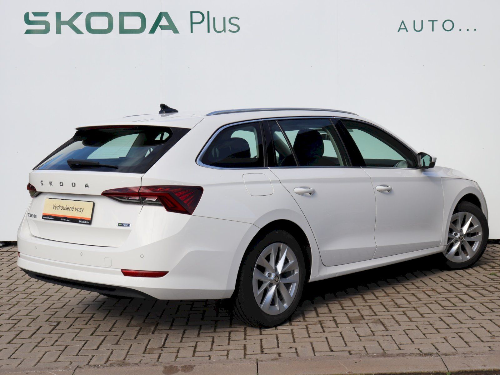 Škoda Octavia, Octavia Combi Style 1.5 TSI 11 - fotka 2