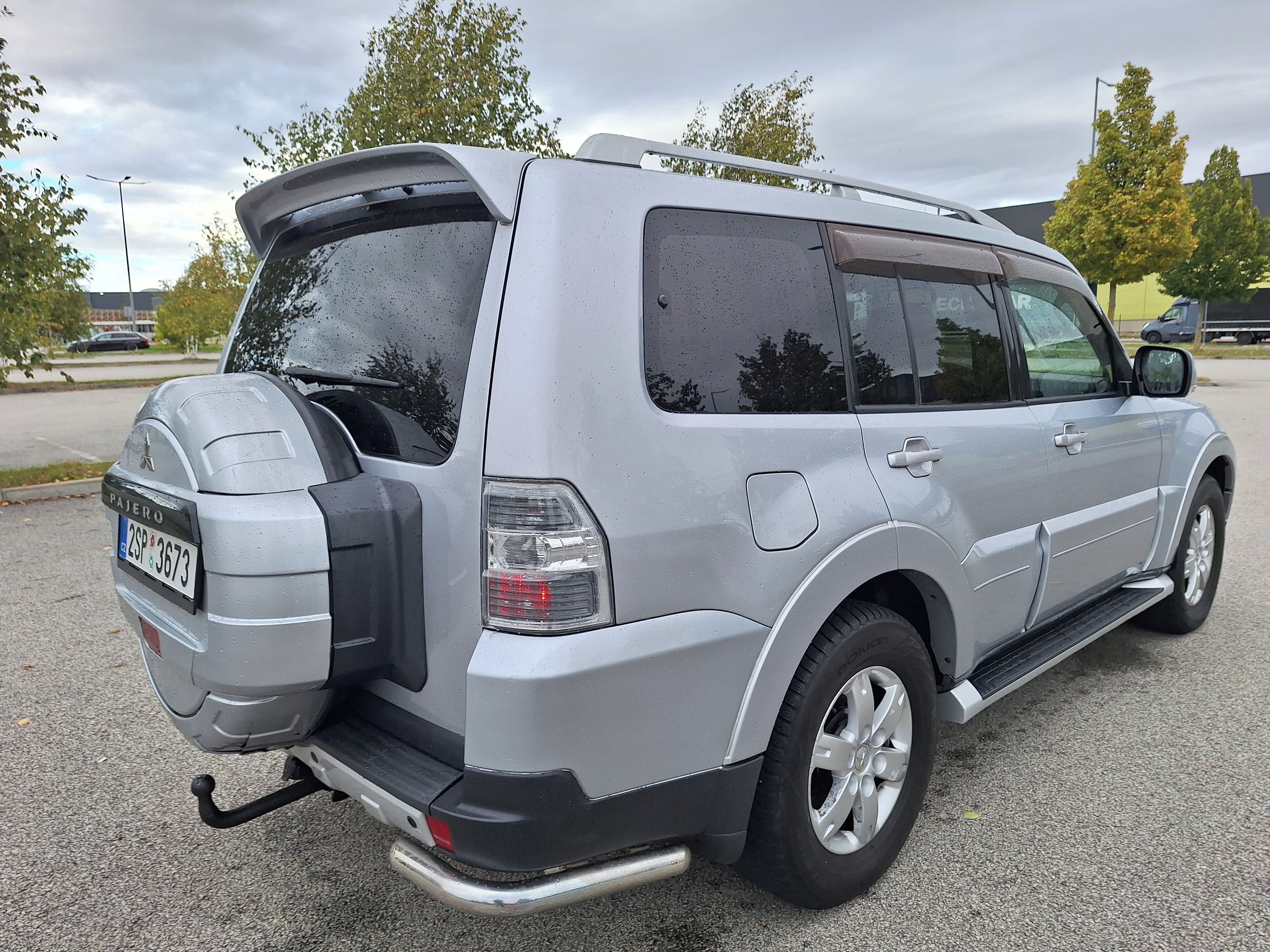 Mitsubishi Pajero, Pajero 3.2 DI-D FACELIFT 4X4 - fotka 3