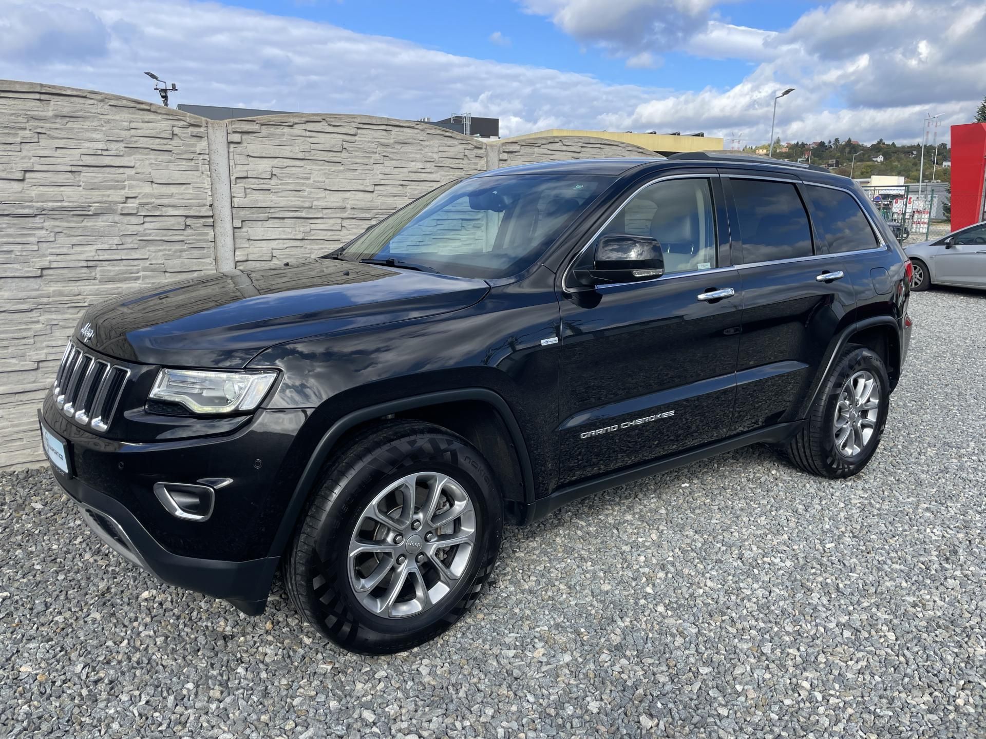 Jeep Grand Cherokee, 3.0CRDi 4x4 250PS LIMITEED TOP - fotka 2